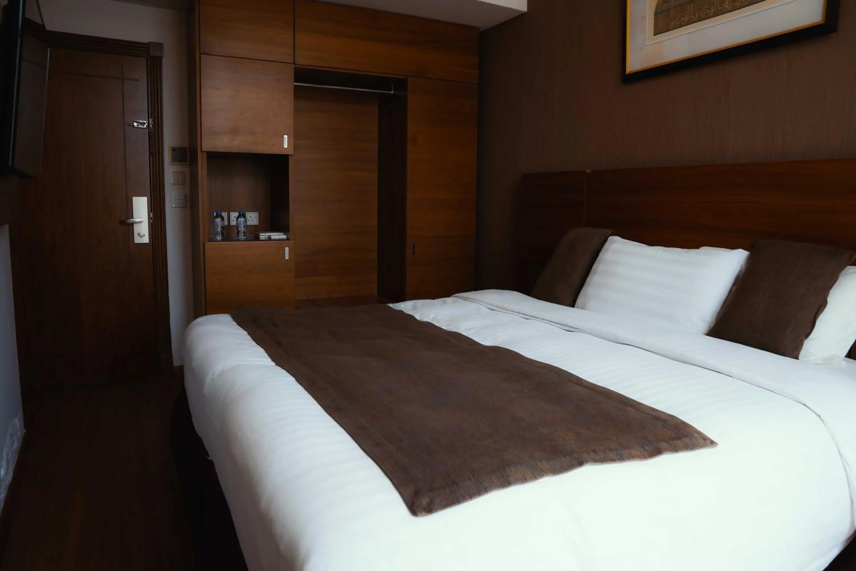 Bed in Nour Althuria Hotel - Elaf Almaqam