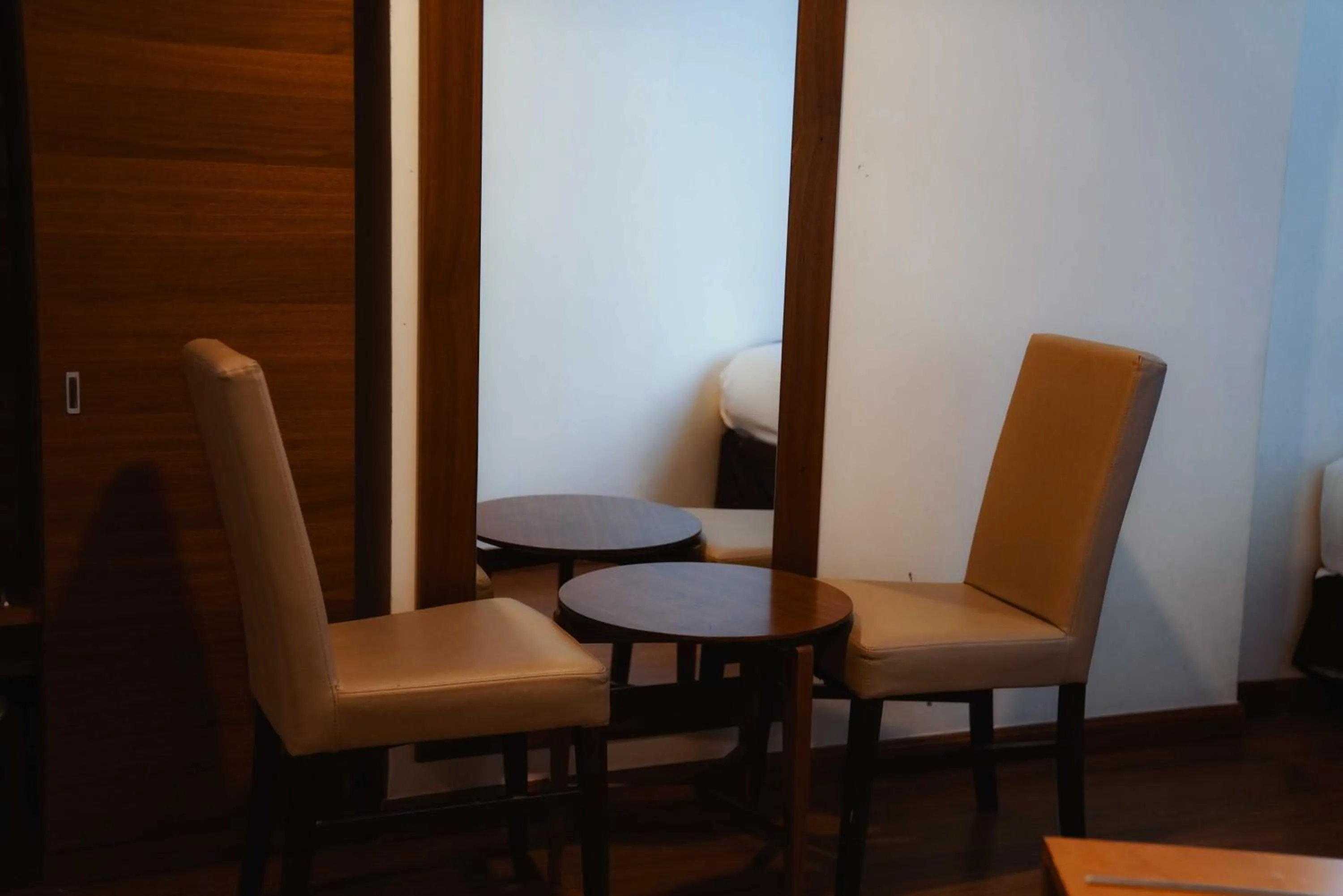 Living room in Nour Althuria Hotel - Elaf Almaqam