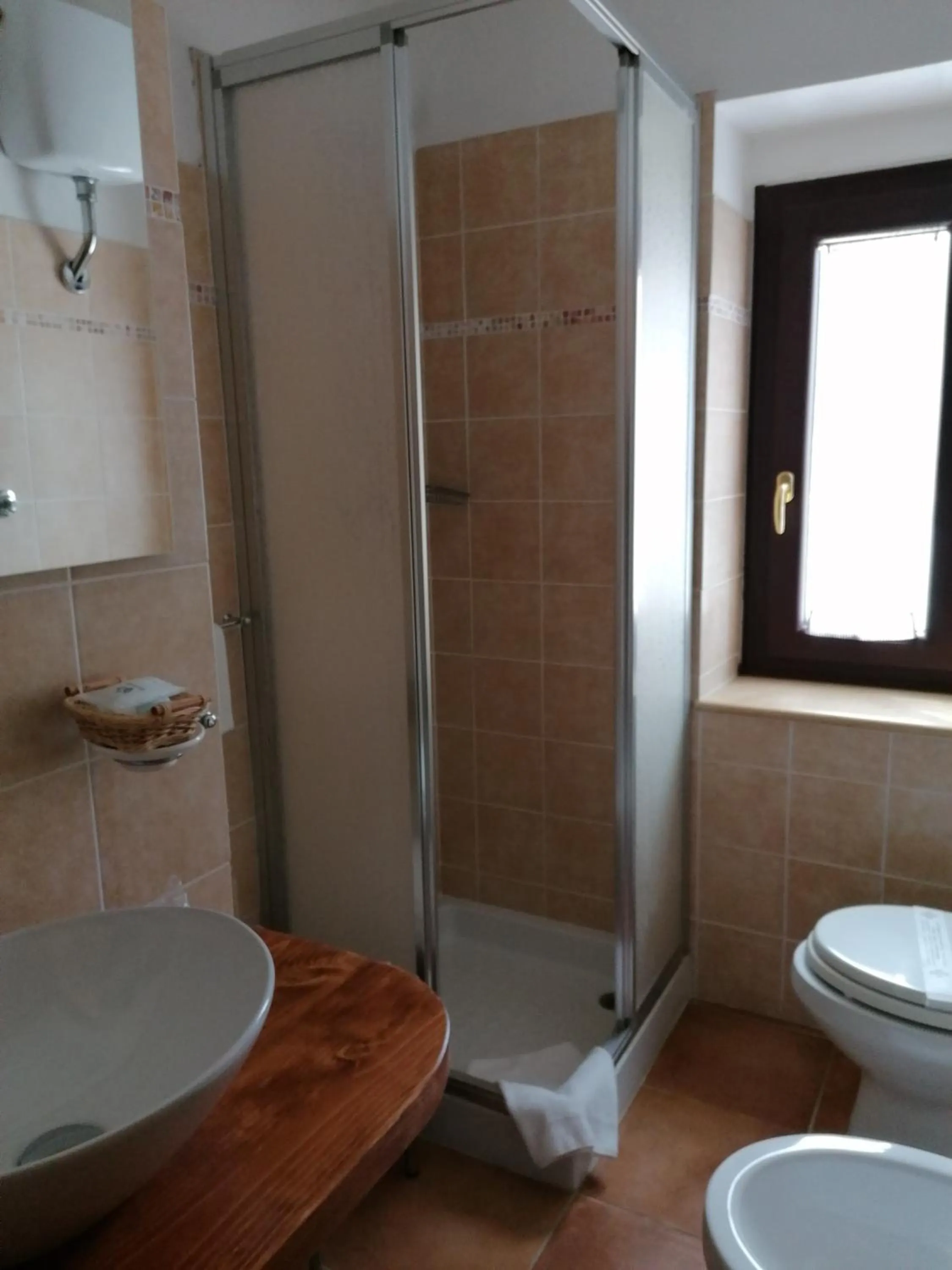 Bathroom in Albergo Sella - Monte Amiata