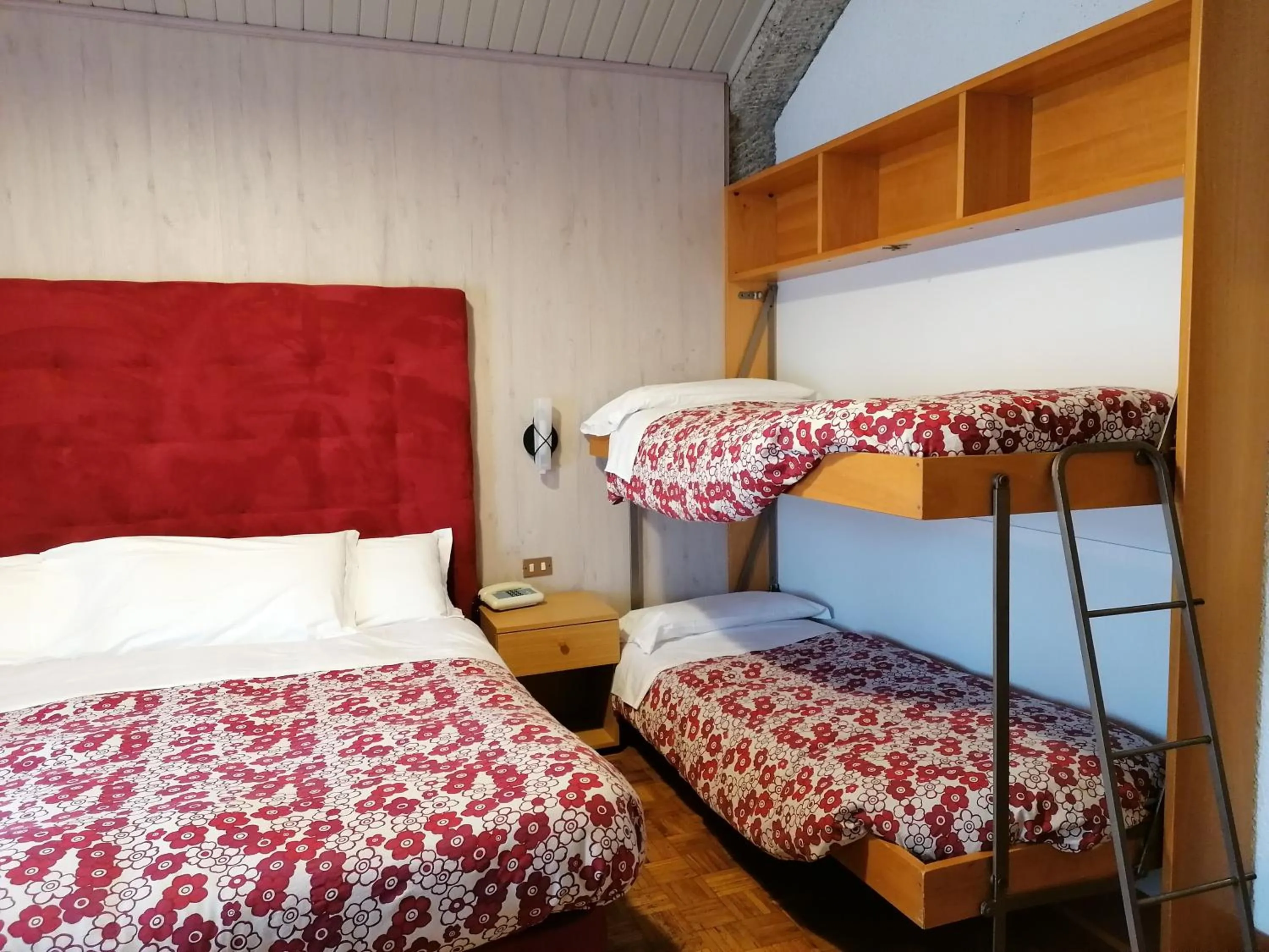 Bed in Albergo Sella - Monte Amiata