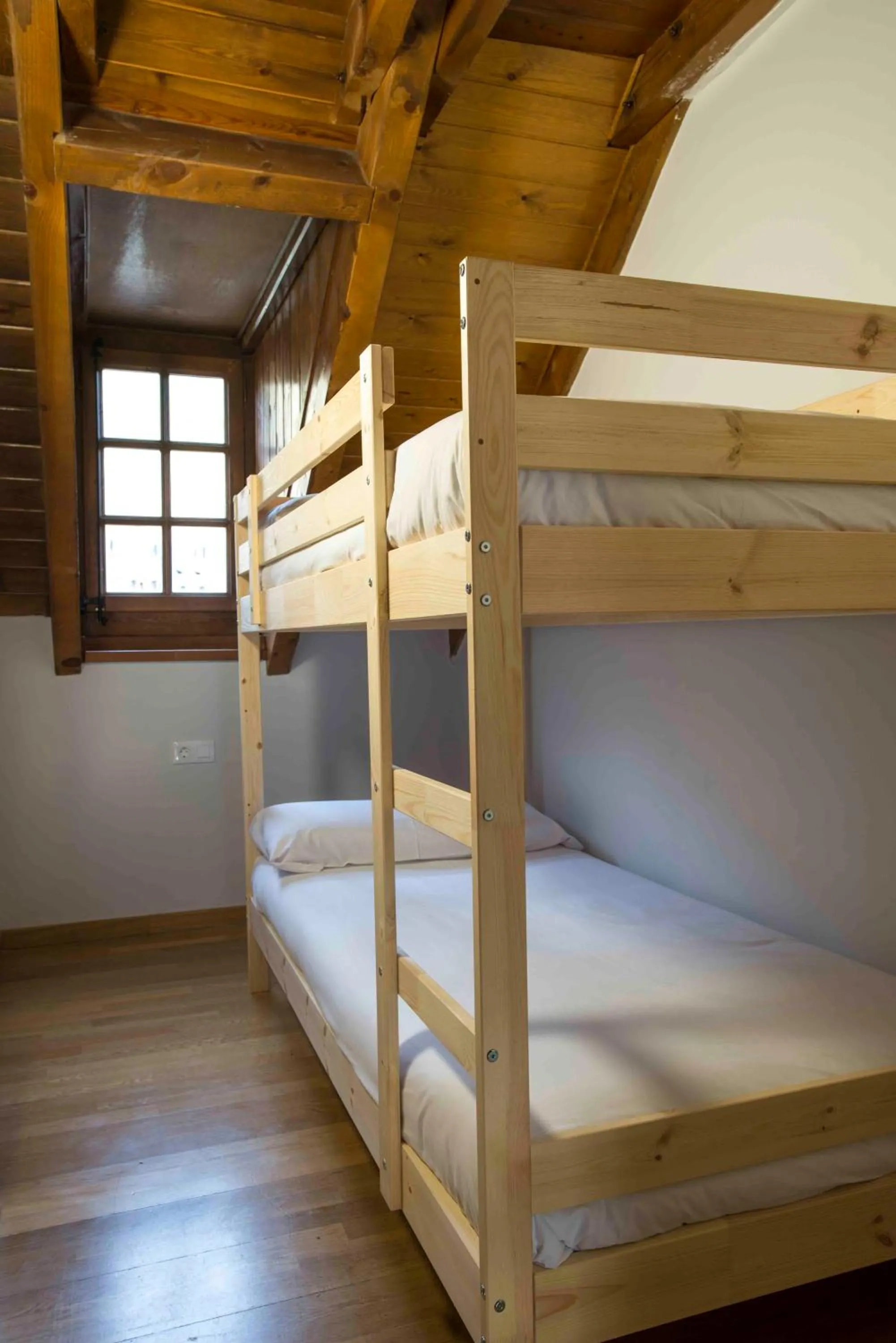 bunk bed, Bed in SNÖ Vall de Boí