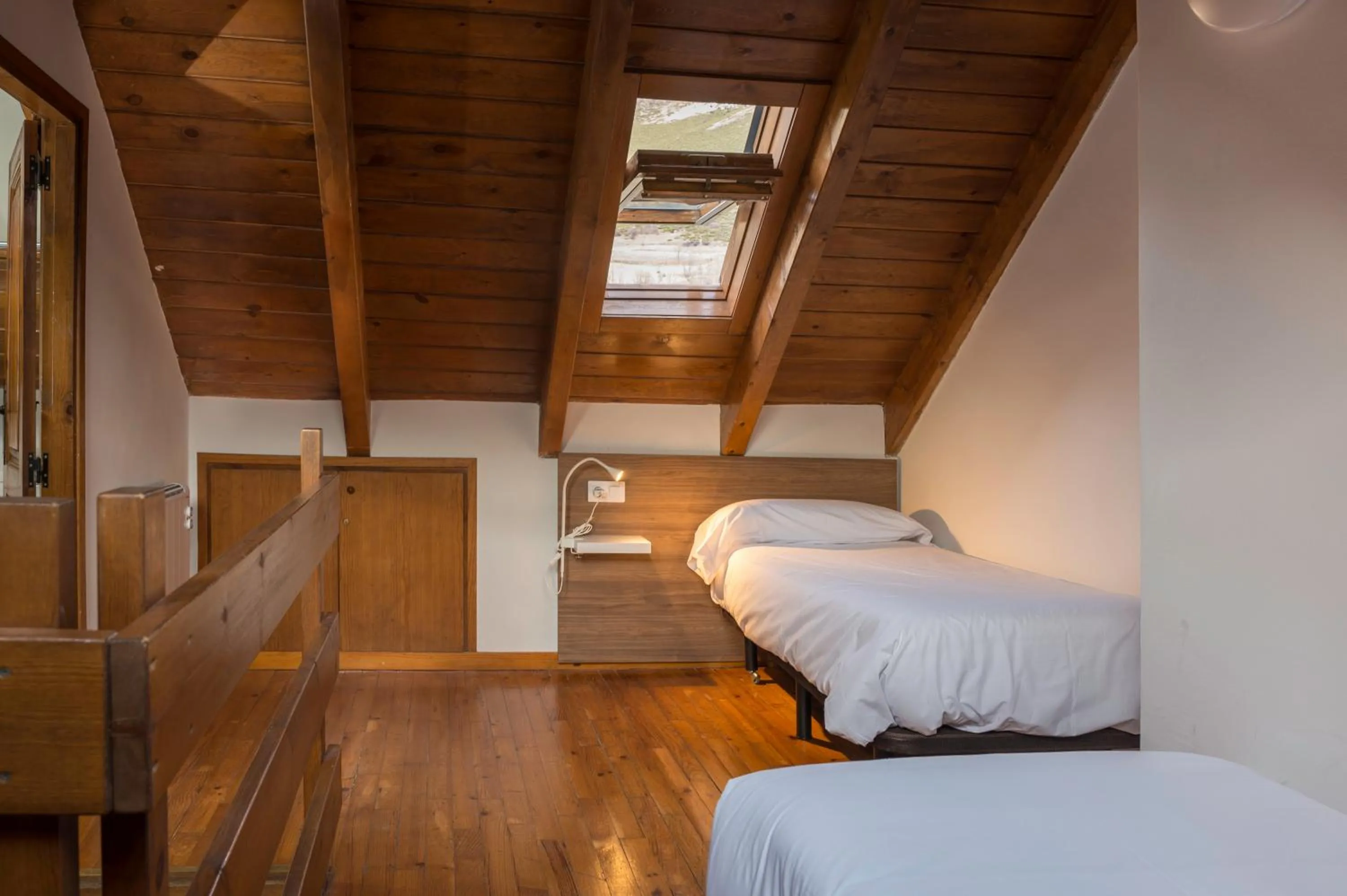 Bedroom, Bed in SNÖ Vall de Boí