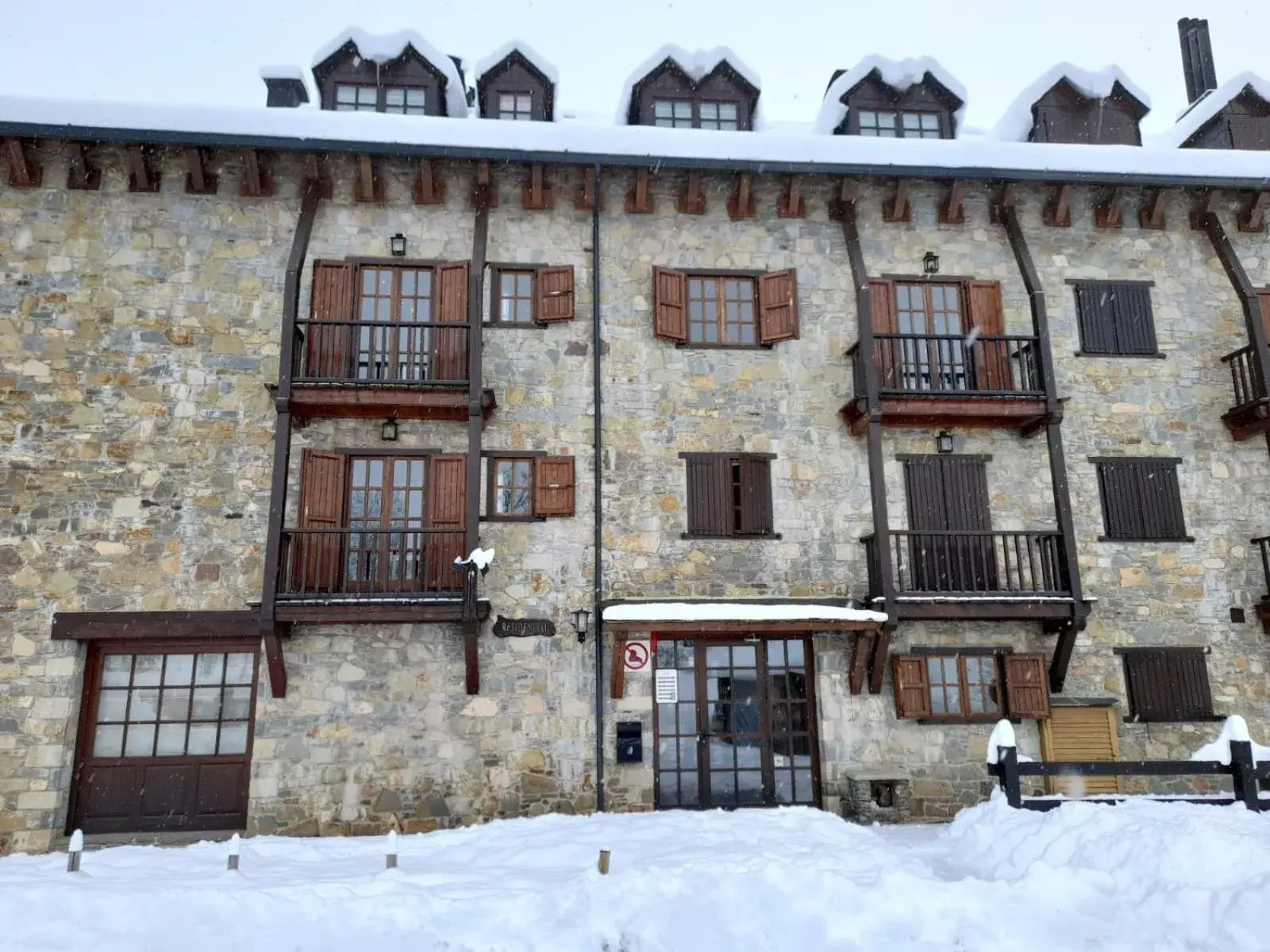 Property building in SNÖ Vall de Boí Property building in SNÖ Vall de Boí