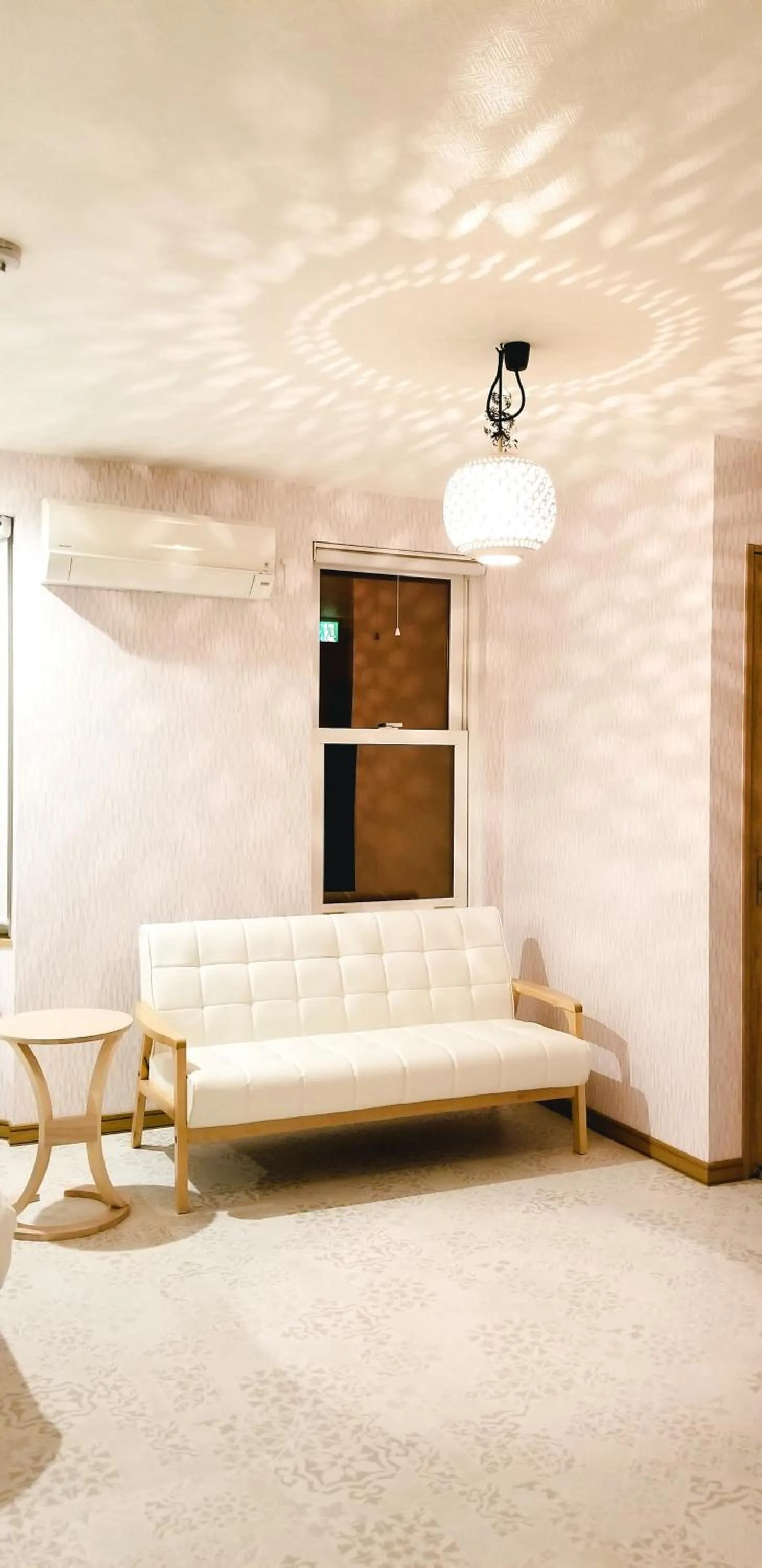 Seating area, Bed in Donguri House