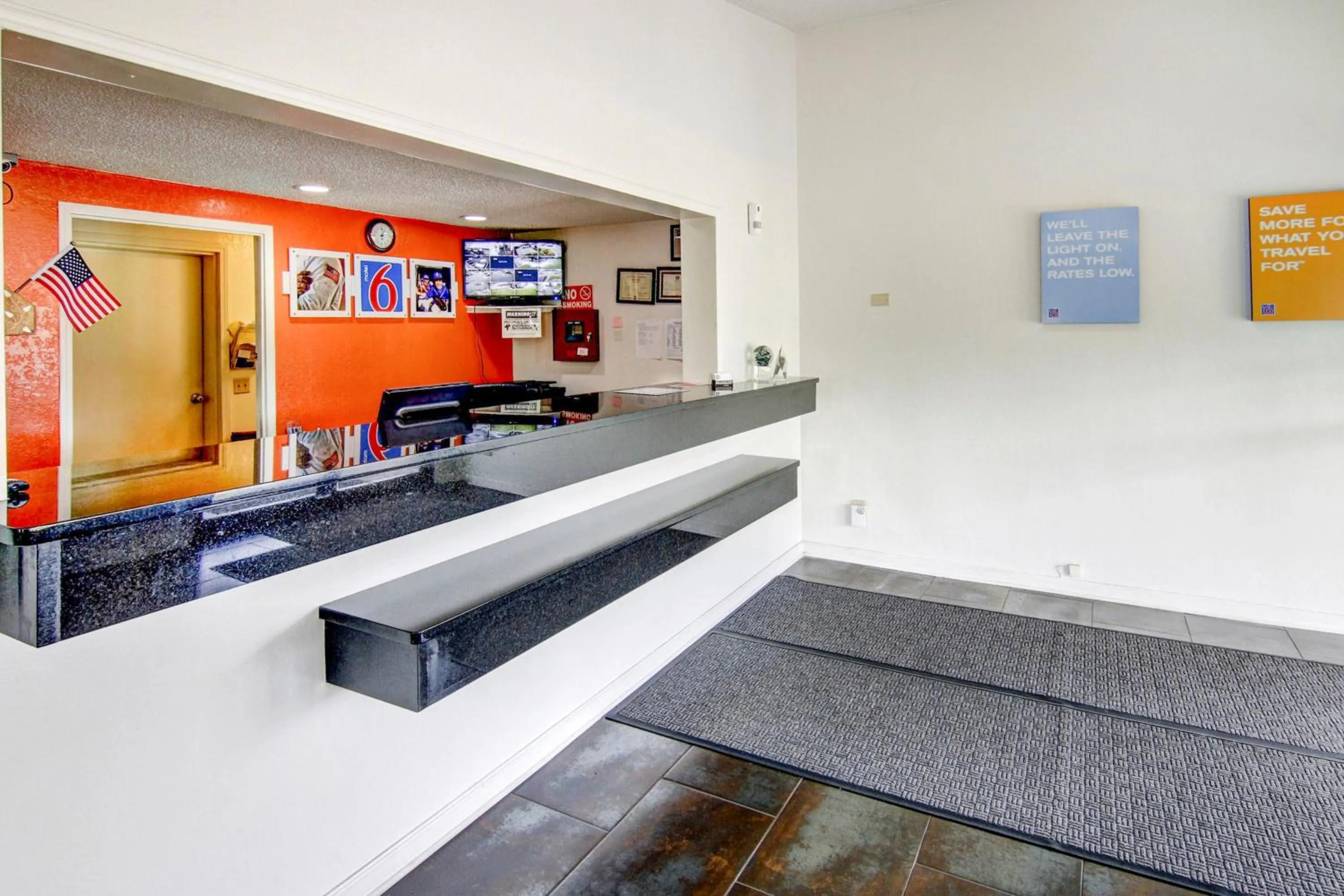 Lobby or reception in Motel 6-Union City, GA - Atlanta Airport