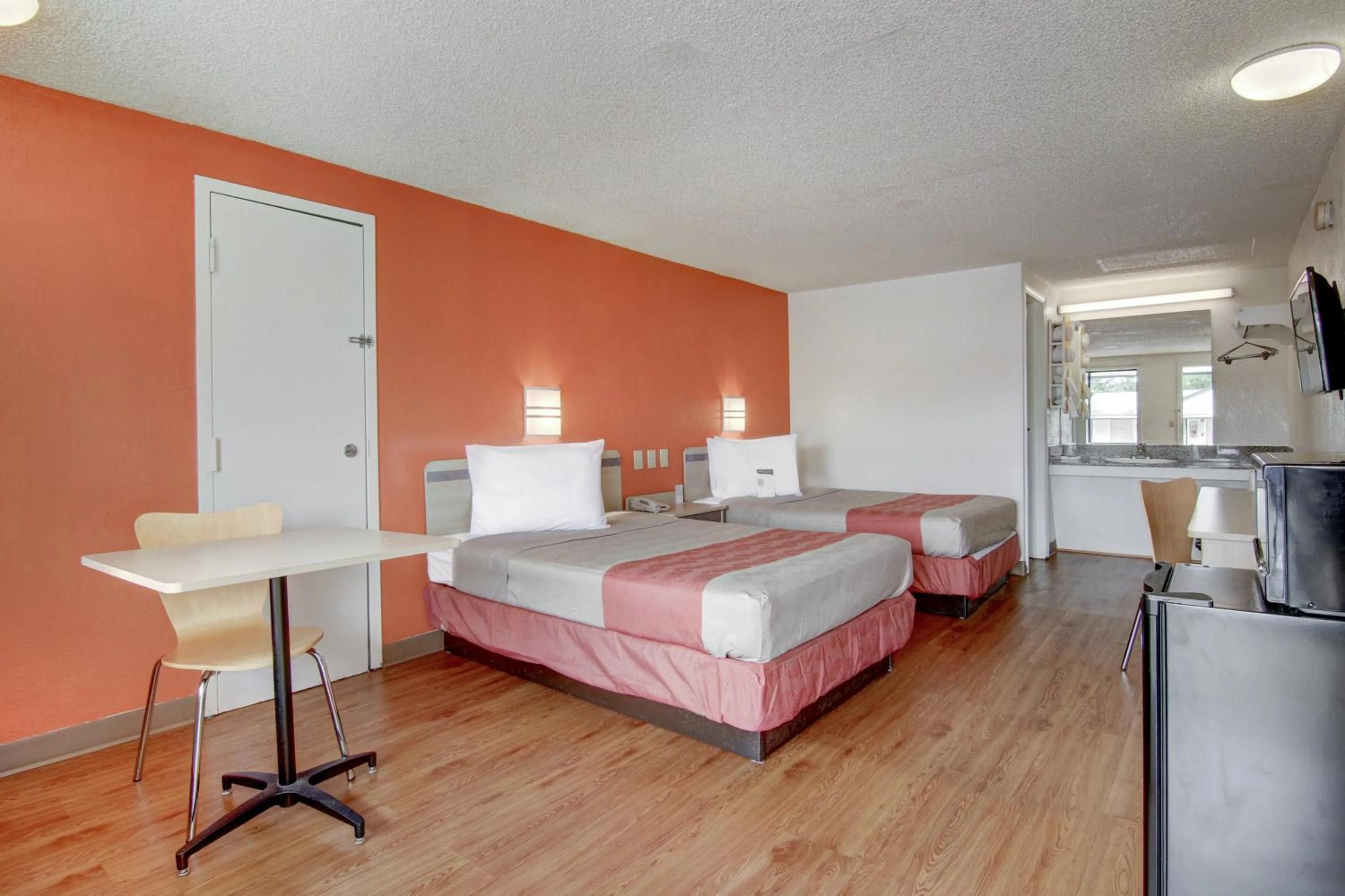 Bedroom, Bed in Motel 6-Union City, GA - Atlanta Airport