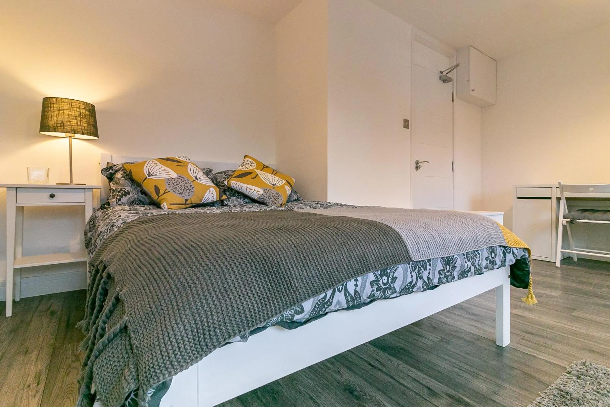 Bedroom, Bed in Denby Lodge