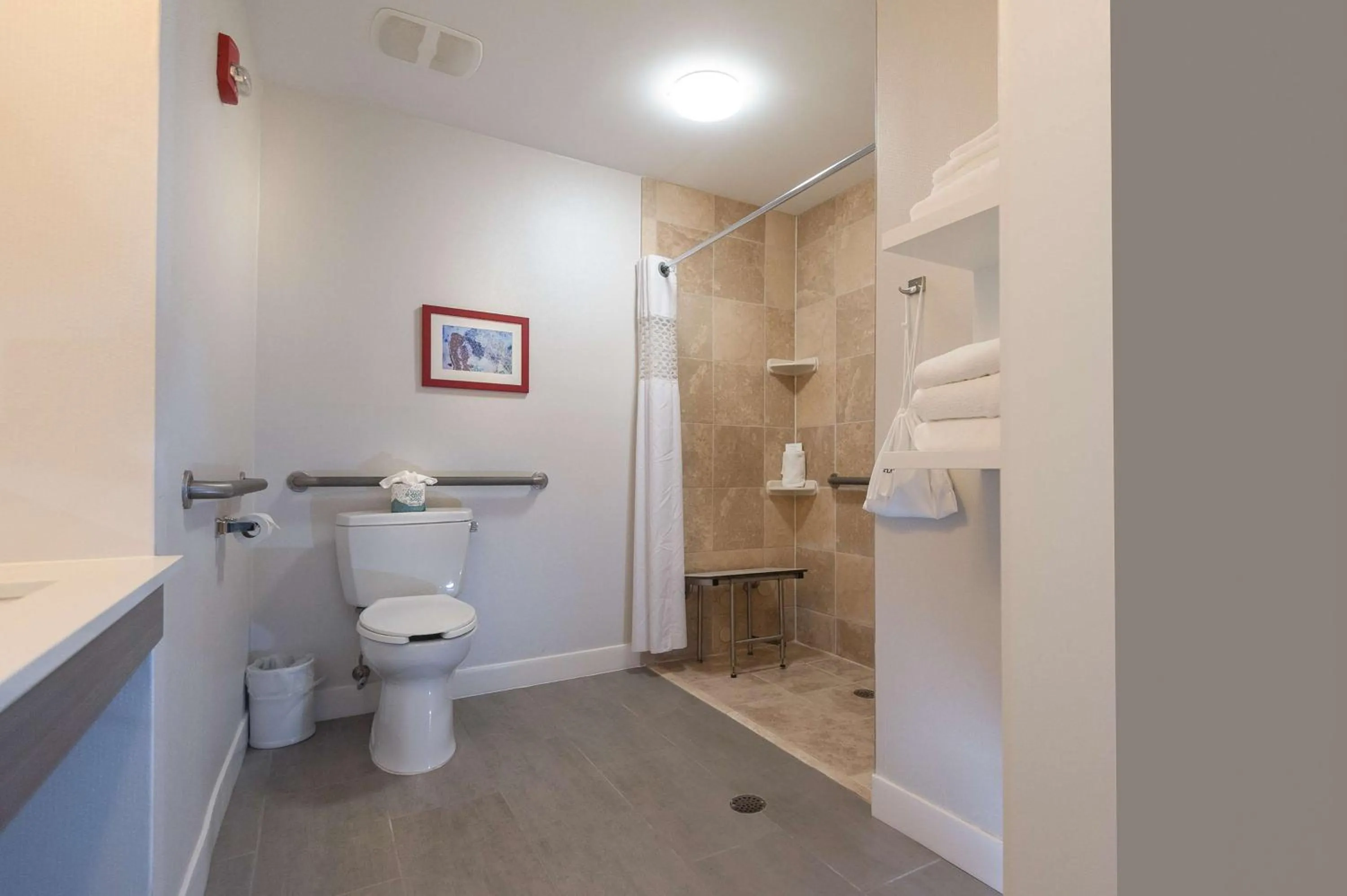 Bathroom in Hampton Inn East Windsor