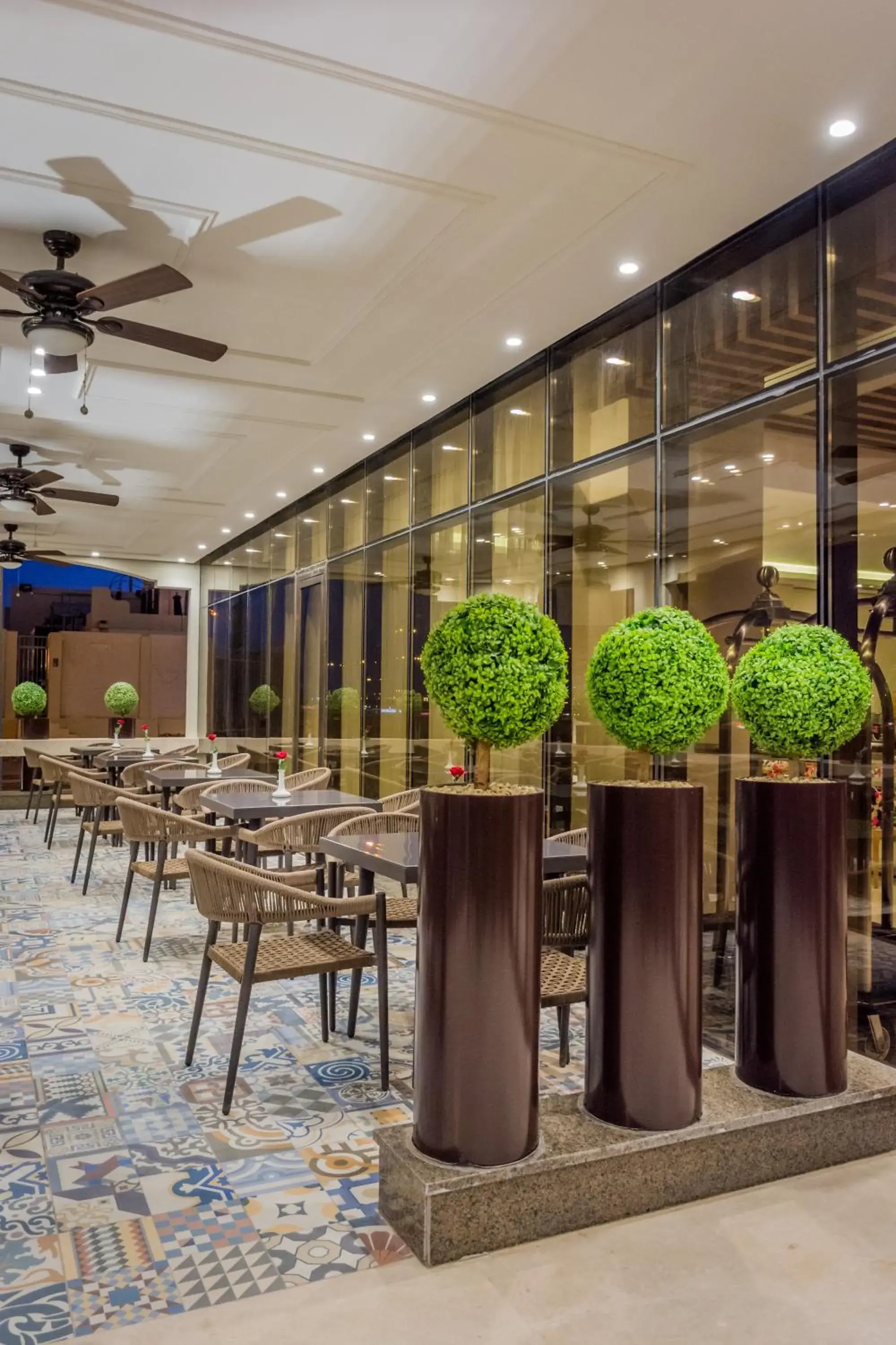 Restaurant/places to eat in Ewaa Express Hotel - Gaber Restaurant/places to eat in Ewaa Express Hotel - Gaber