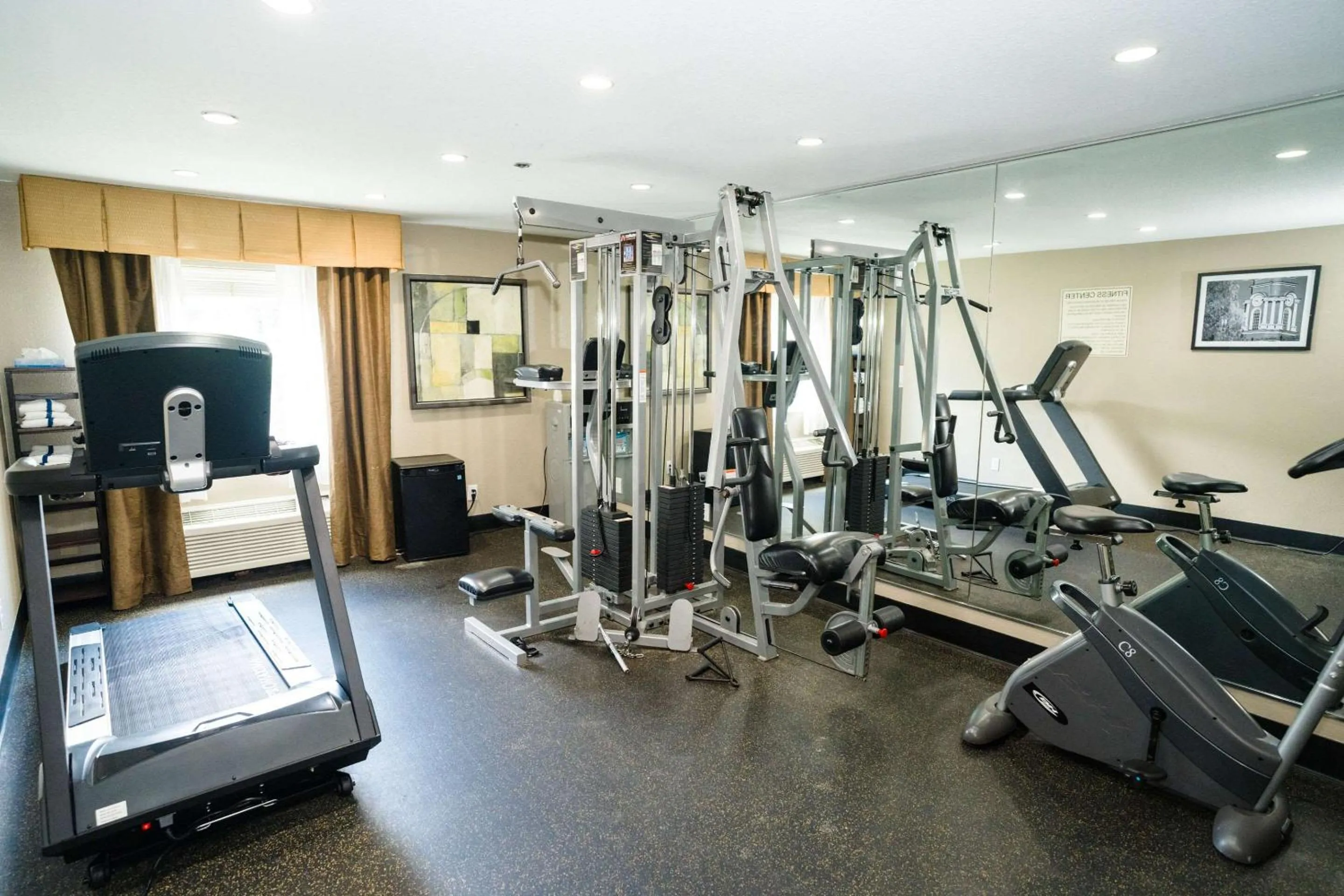 Fitness centre/facilities in Sleep Inn & Suites West Knoxville