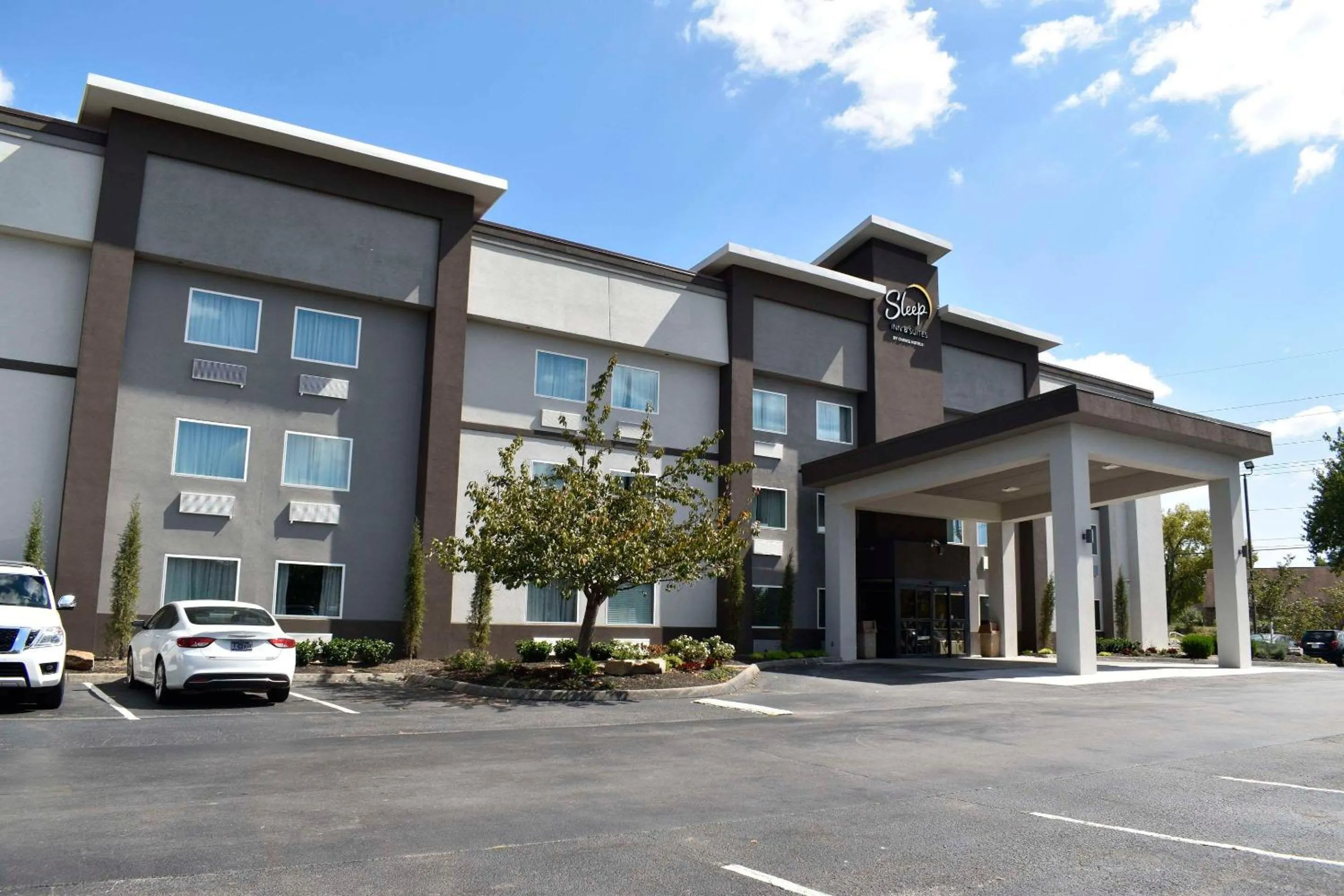 Property building in Sleep Inn & Suites West Knoxville