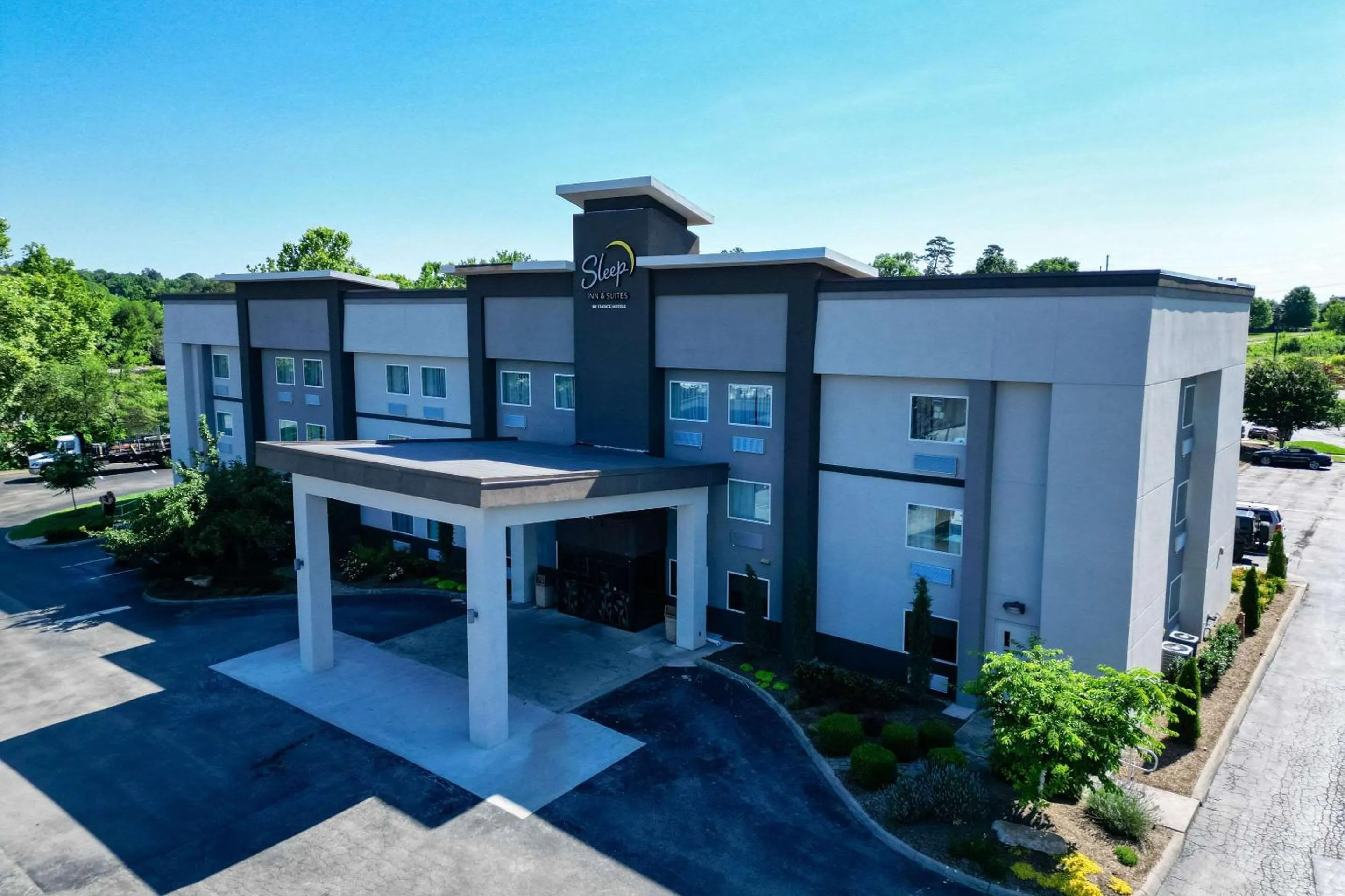 Property building in Sleep Inn & Suites West Knoxville