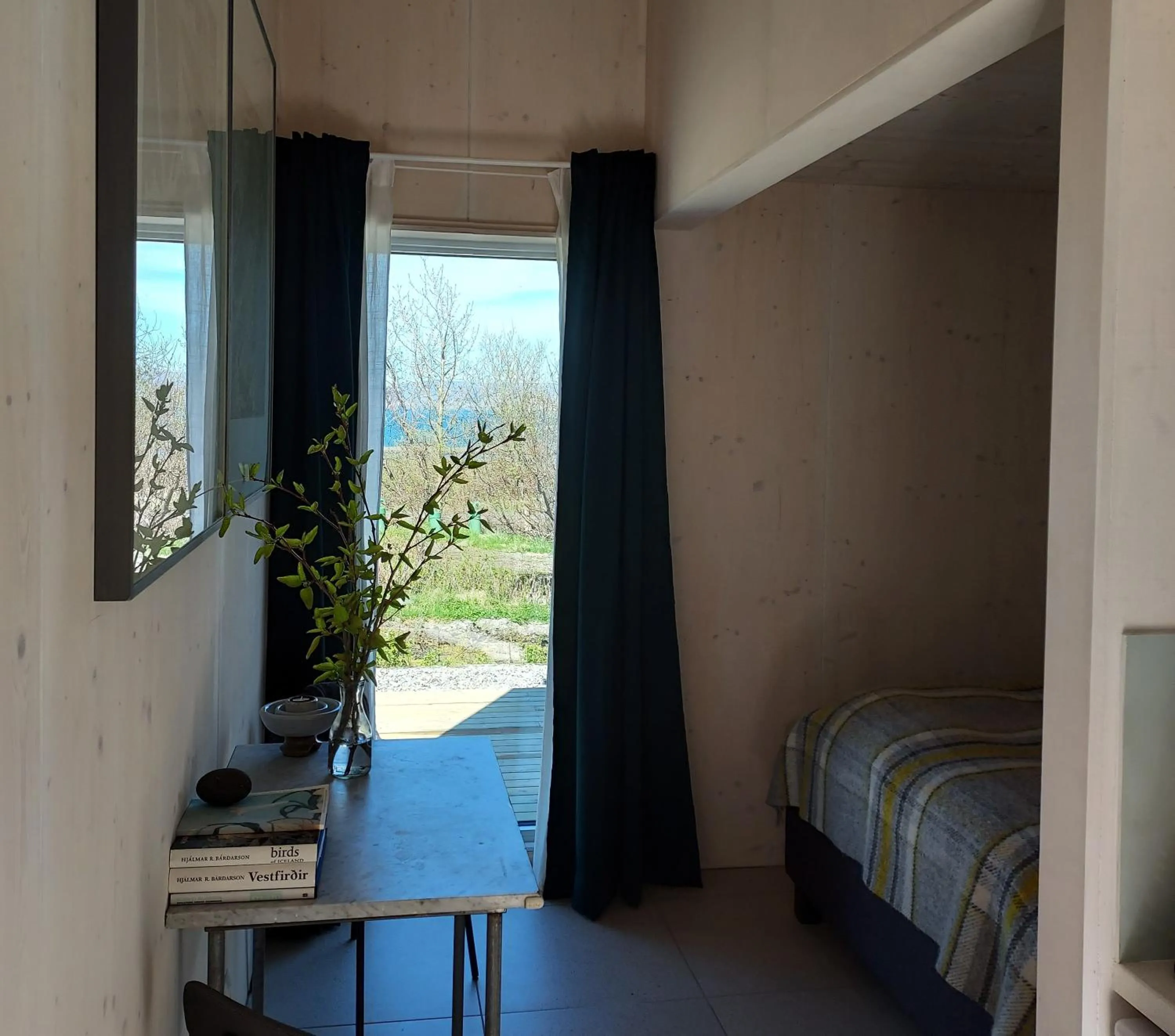Garden view, Bed in Guesthouse Nýp