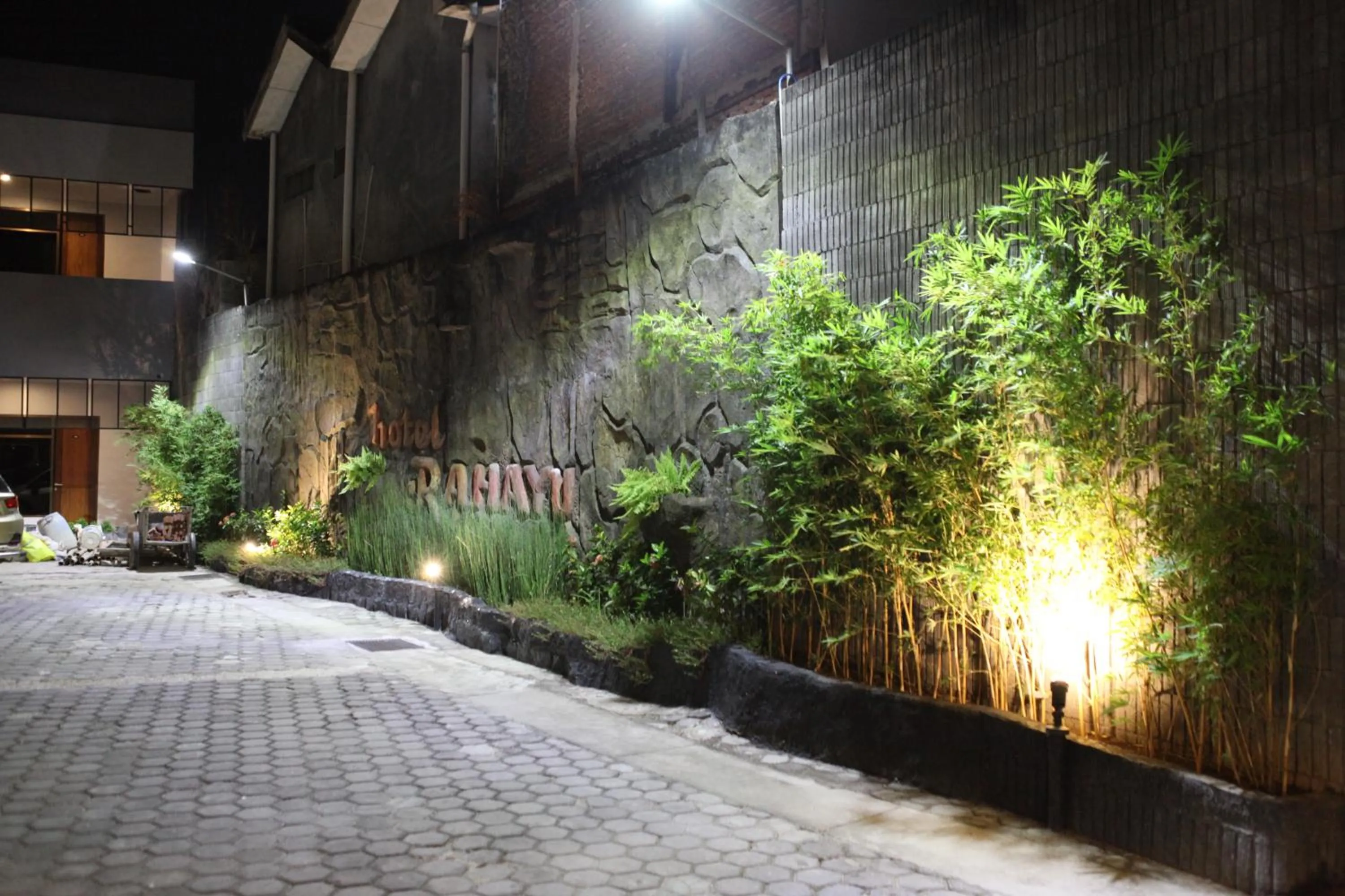 Garden in Rahayu Hotel Cirebon