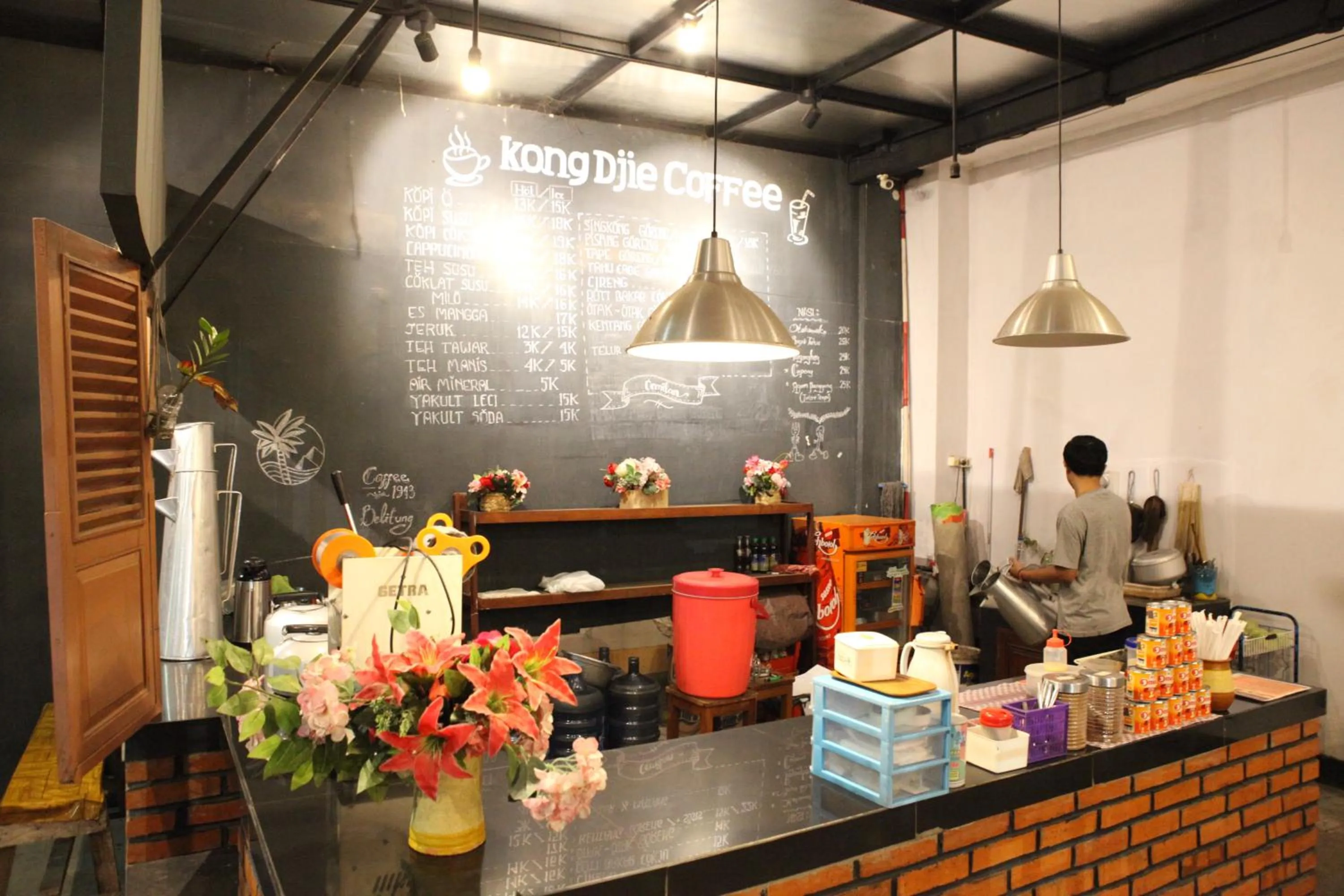 Food and drinks in Rahayu Hotel Cirebon