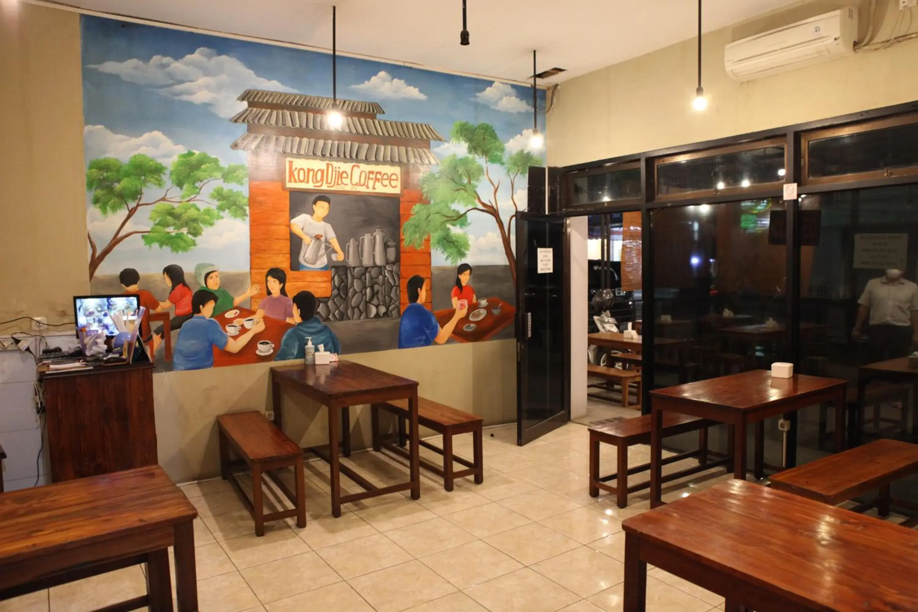 Restaurant/places to eat in Rahayu Hotel Cirebon Restaurant/places to eat in Rahayu Hotel Cirebon