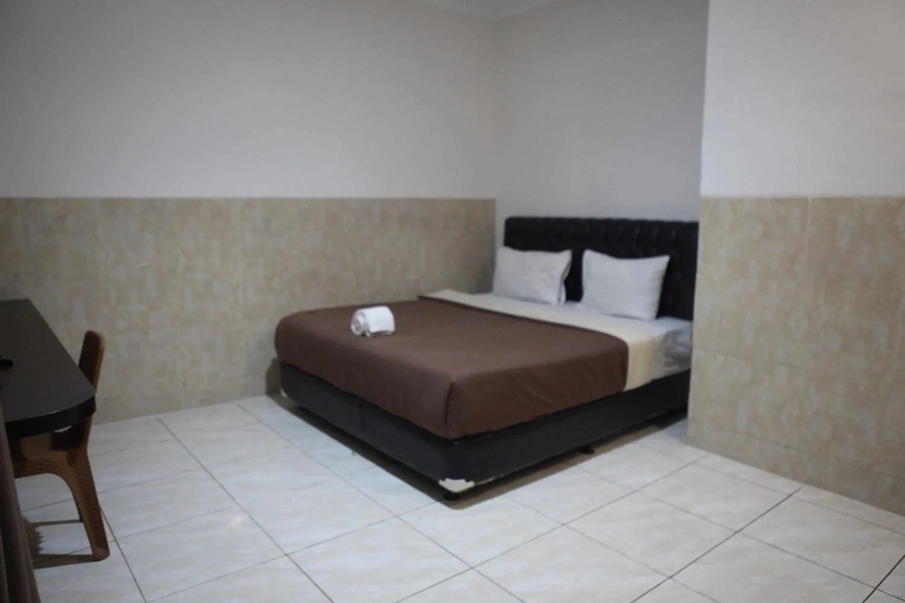 Standard King Room in Rahayu Hotel Cirebon Standard King Room in Rahayu Hotel Cirebon