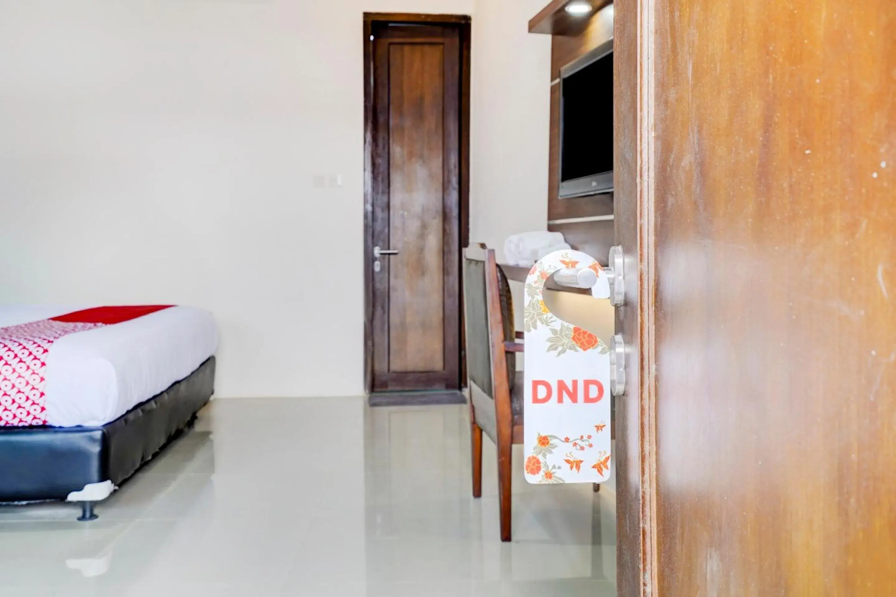 Bedroom, Bed in Rahayu Hotel Cirebon Bedroom, Bed in Rahayu Hotel Cirebon