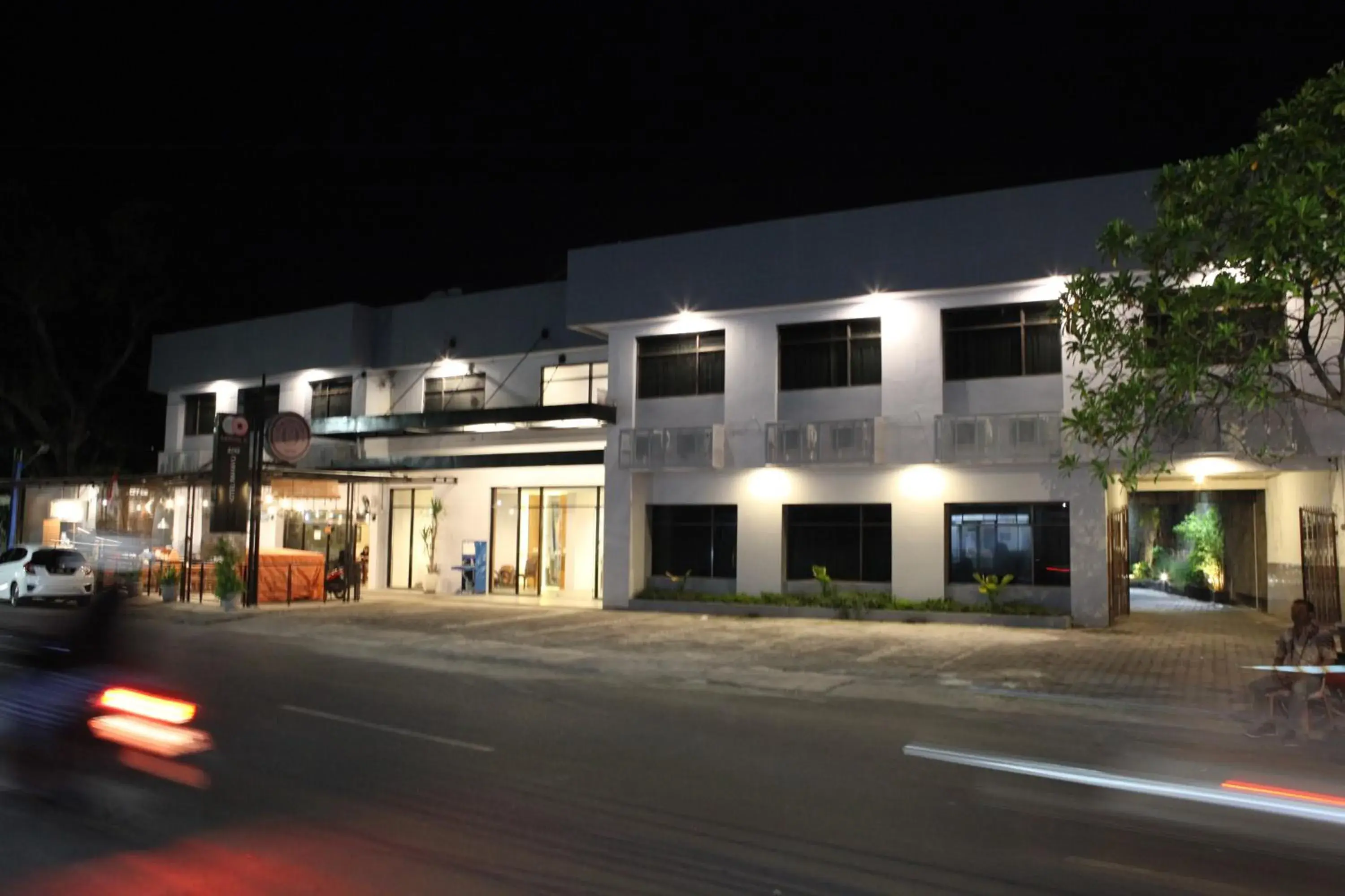 Property building in Rahayu Hotel Cirebon Property building in Rahayu Hotel Cirebon