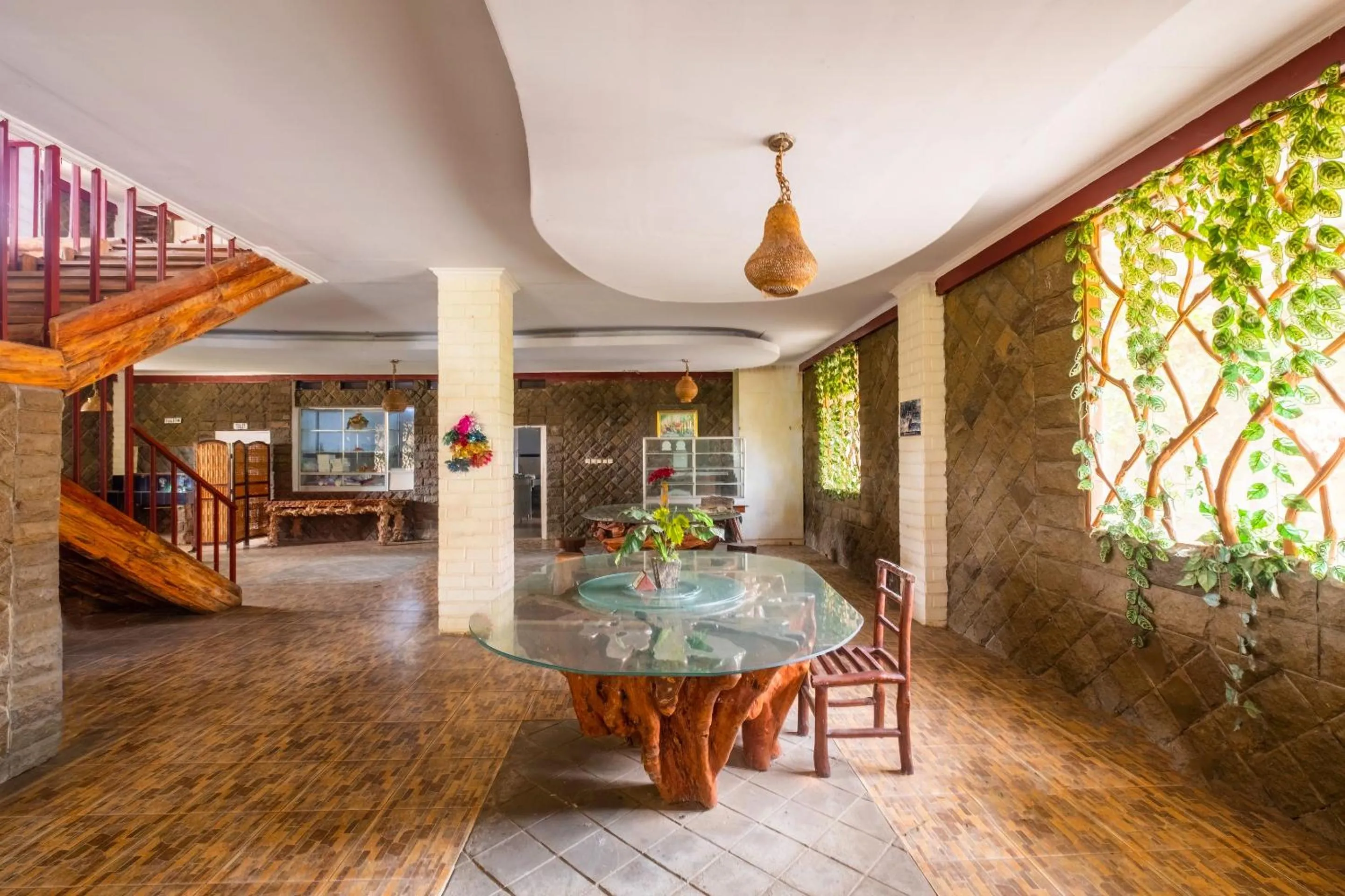 Lobby or reception in OYO 2278 Cikidang Hunting Resort