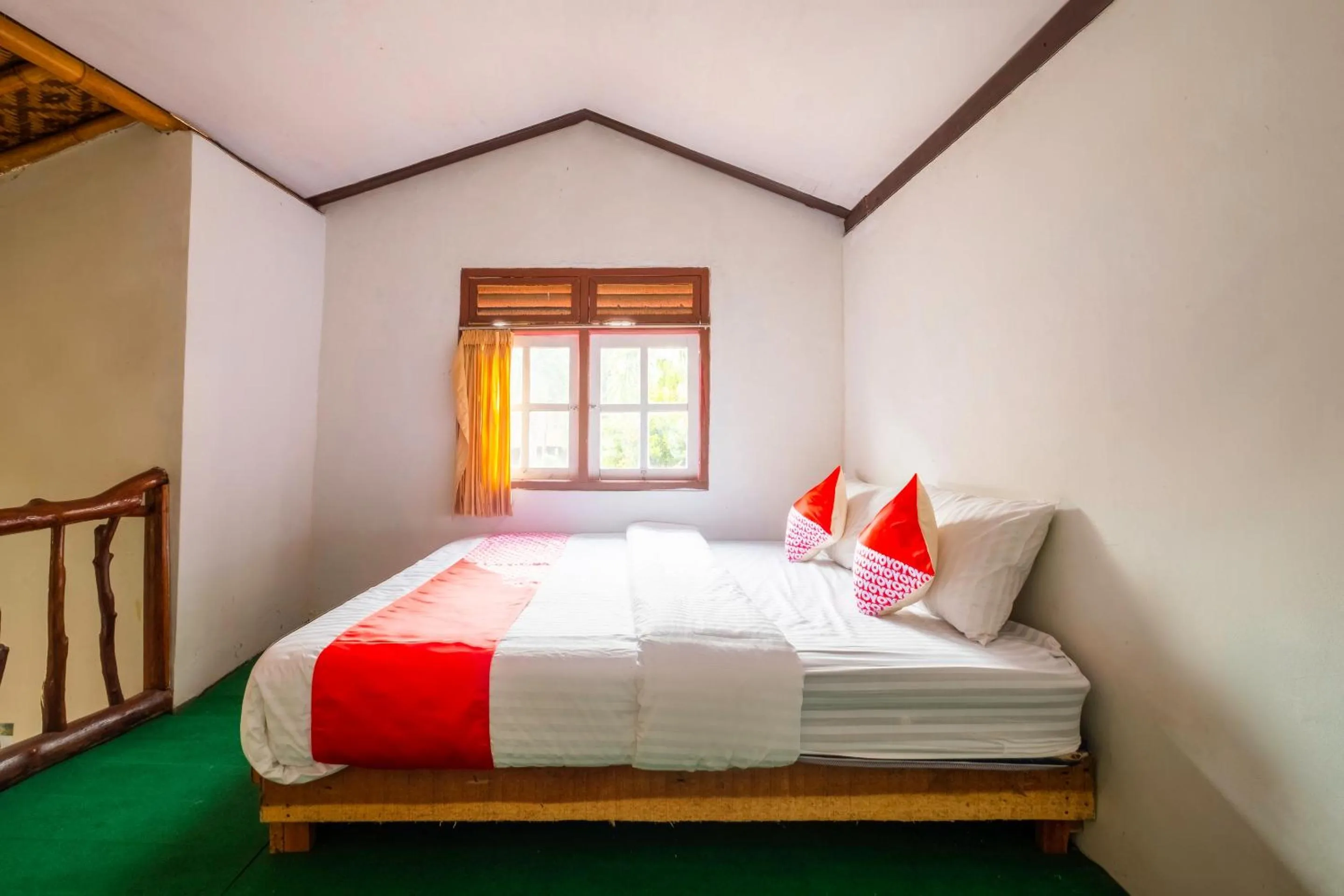 Bedroom, Bed in OYO 2278 Cikidang Hunting Resort