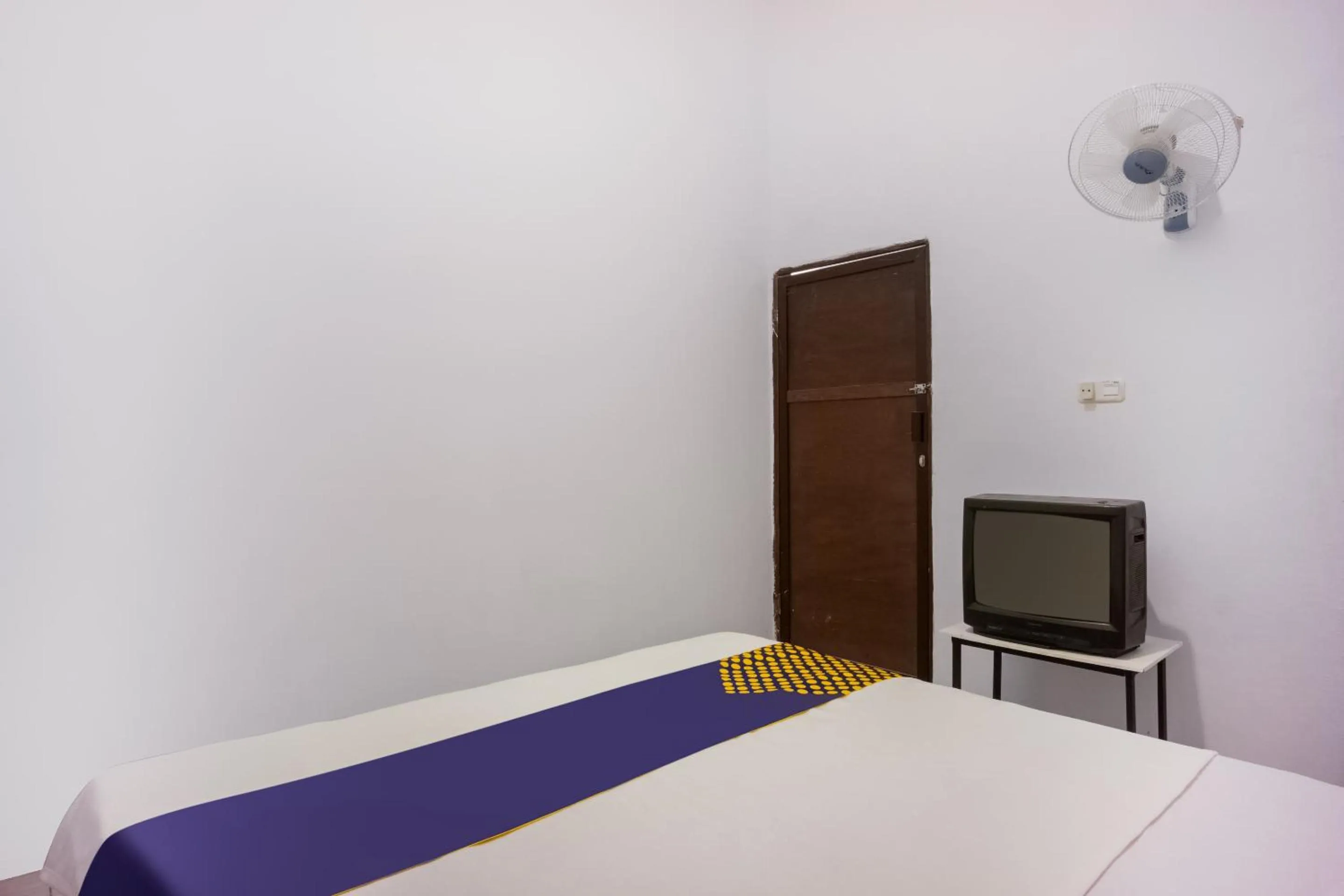 Bedroom, Bed in OYO 2277 Lulu Homes