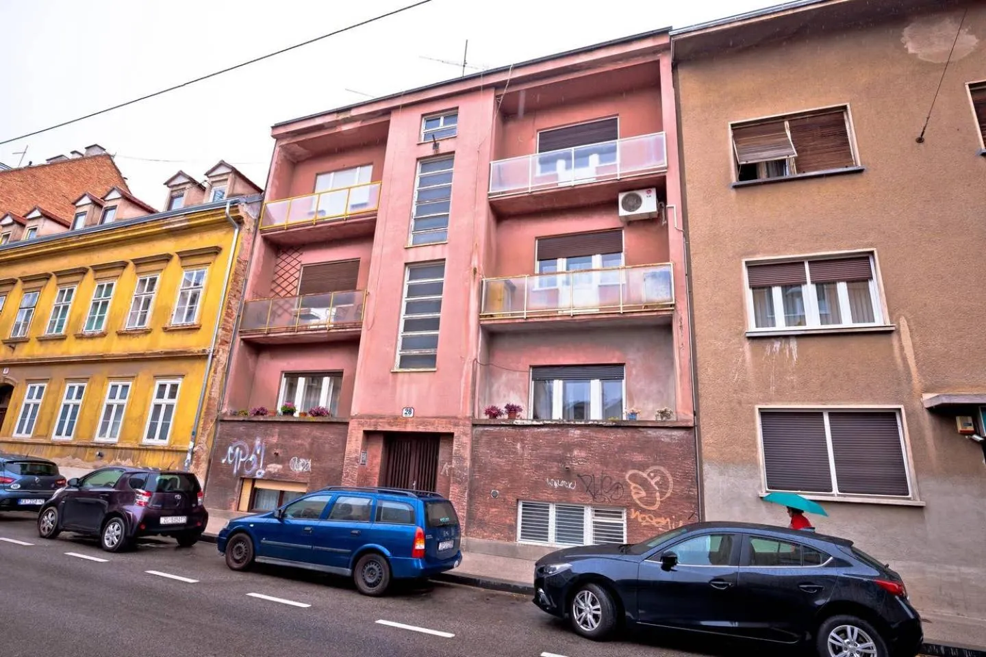 Property building in Number 28 Boutique Apartment