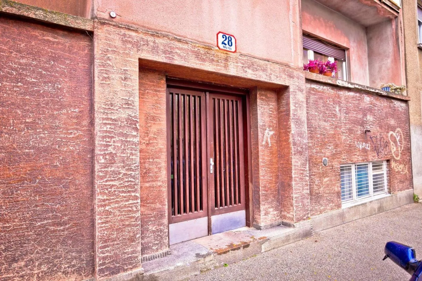 Property building in Number 28 Boutique Apartment