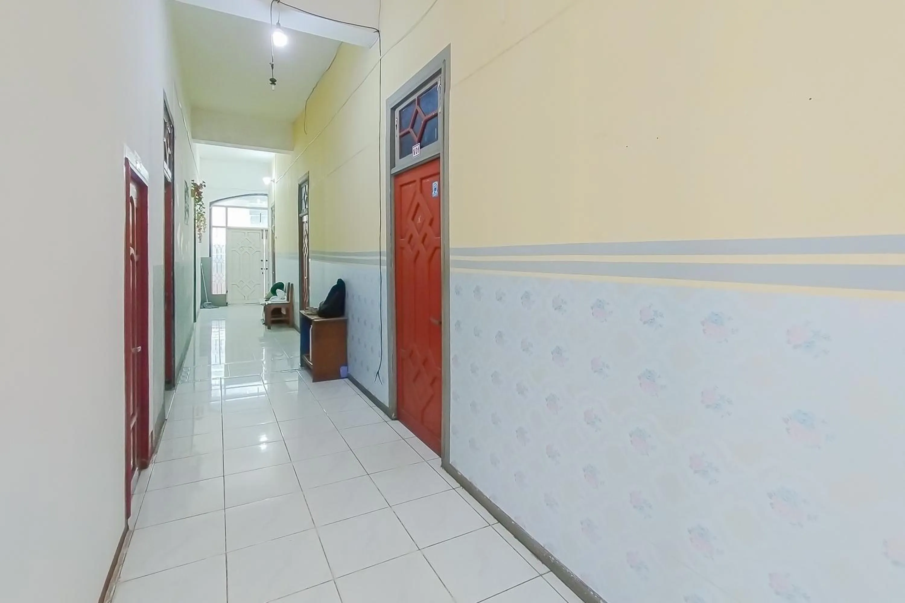Property building in OYO 2301 Hocky Guest House