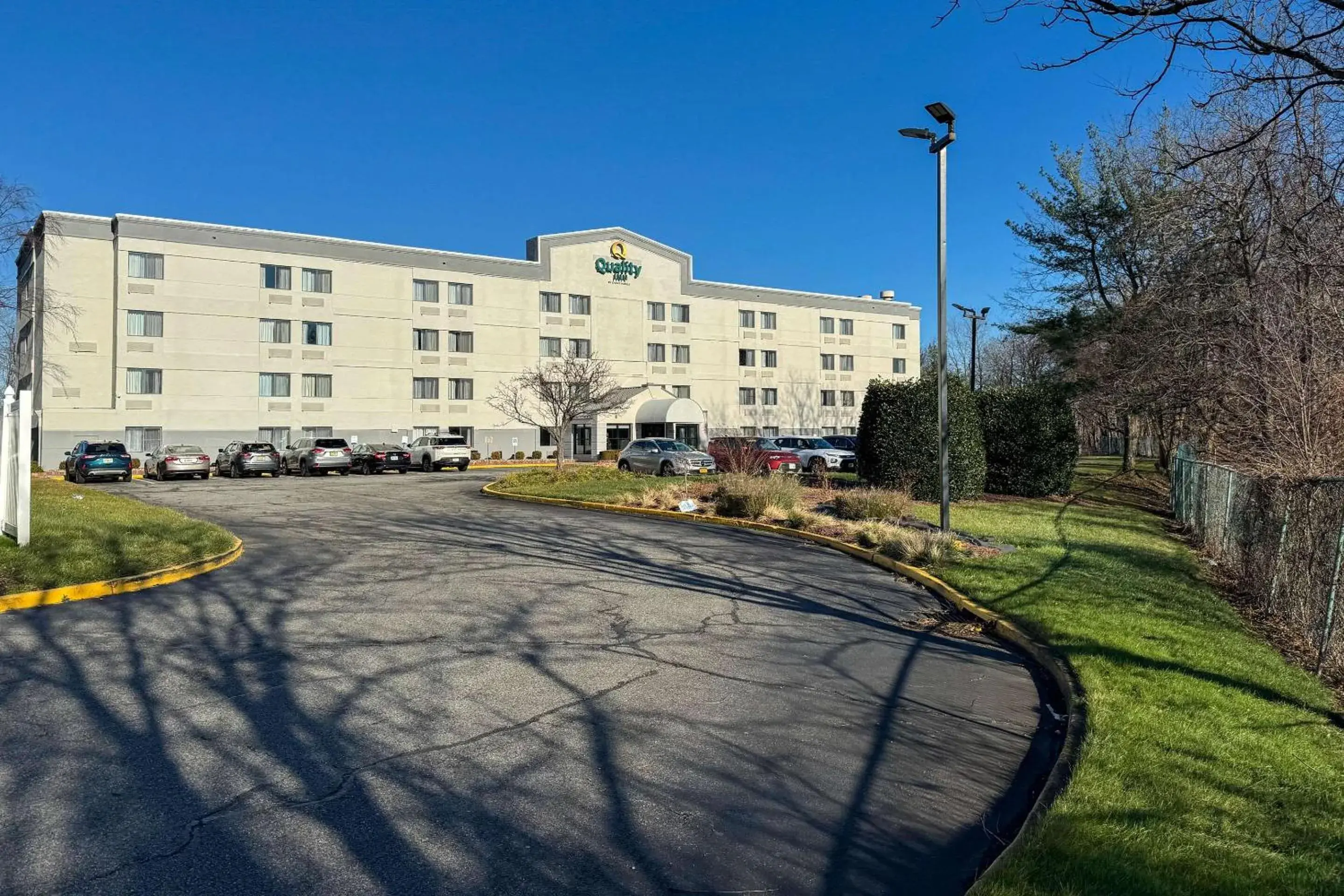 Property building in Quality Inn Spring Valley - Nanuet Property building in Quality Inn Spring Valley - Nanuet