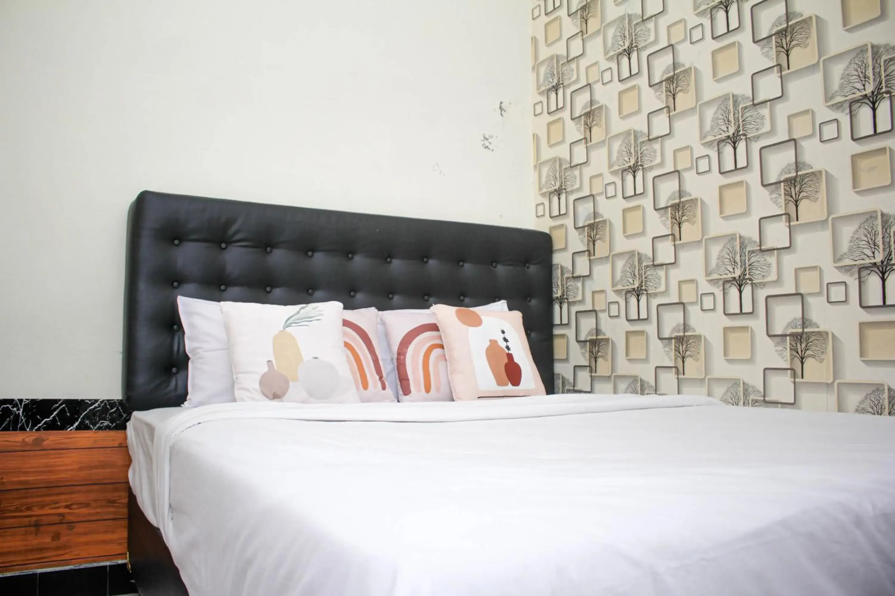 Standard Double Room in Capital O 2258 Santana Syariah Guest House Standard Double Room in Capital O 2258 Santana Syariah Guest House