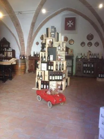 Evening entertainment in La Casetta Dei Cedri