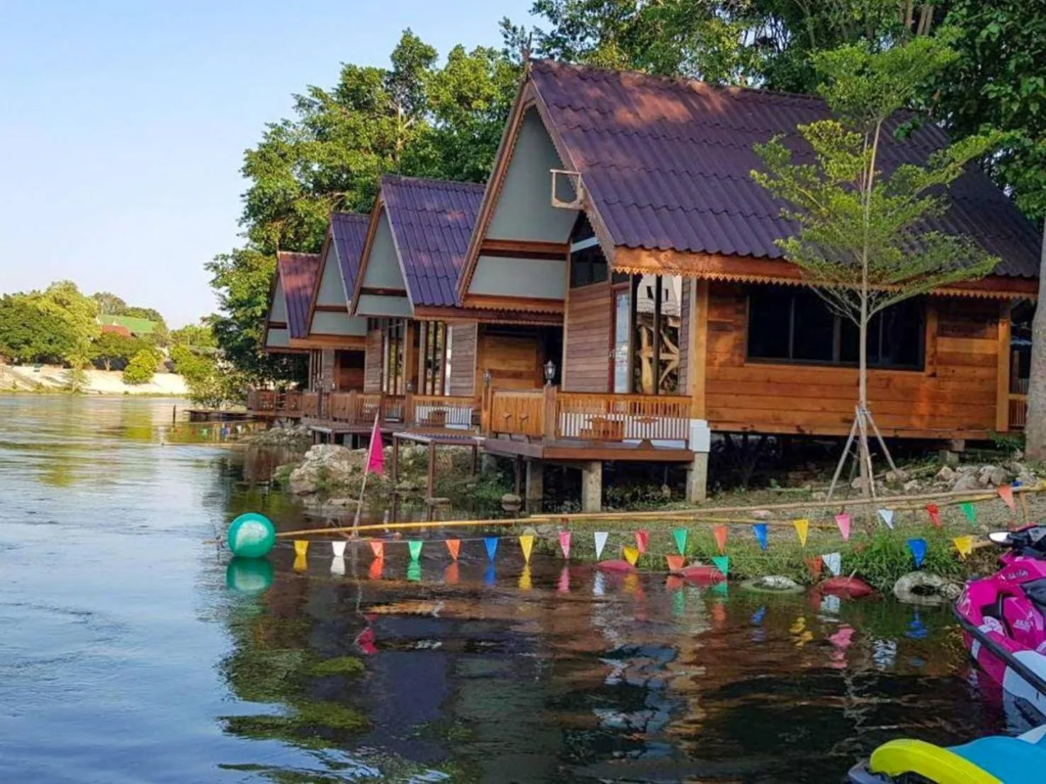 River view in Pechpailin Resort