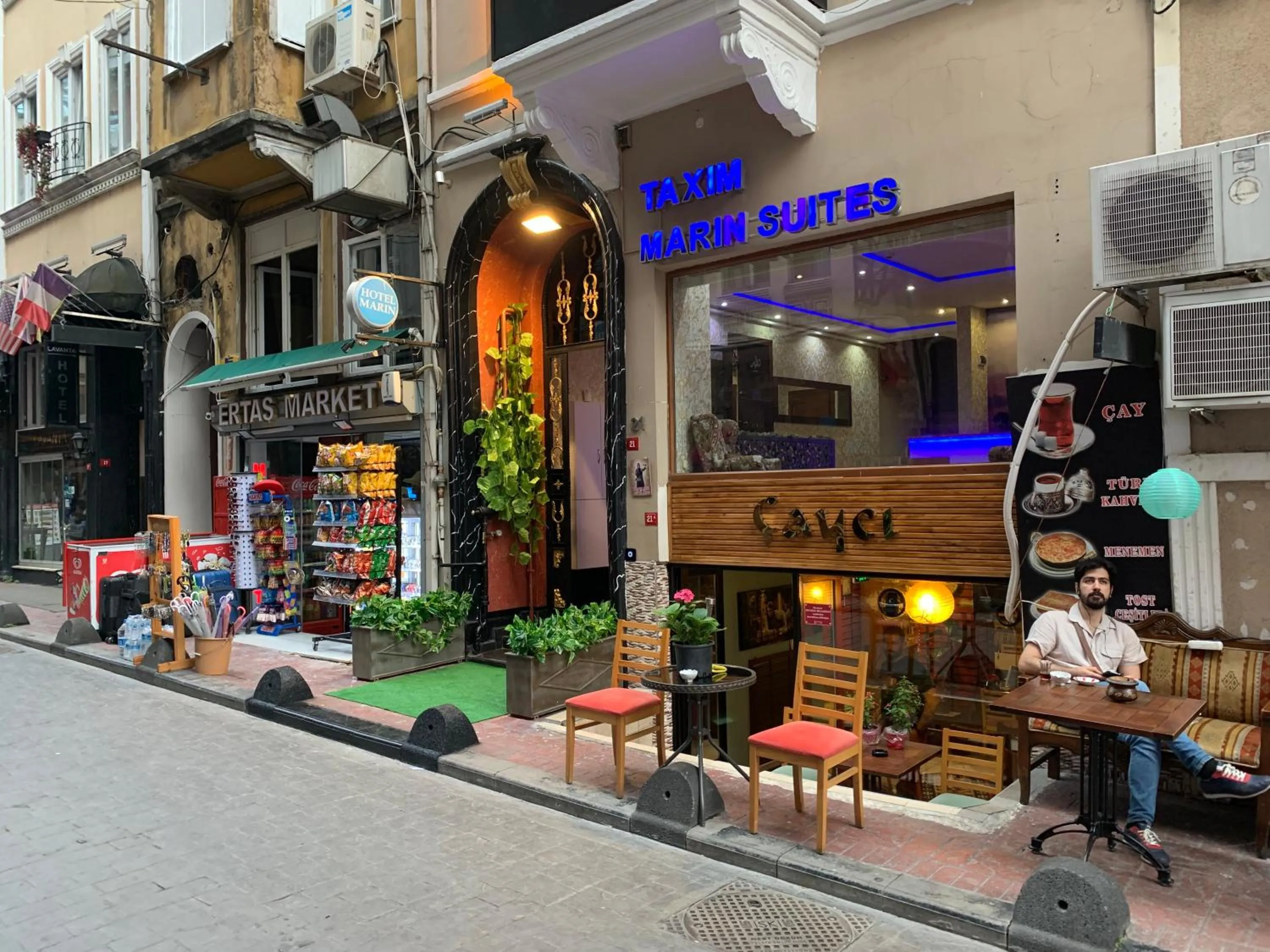 Facade/entrance in Taxim Hotel Marin