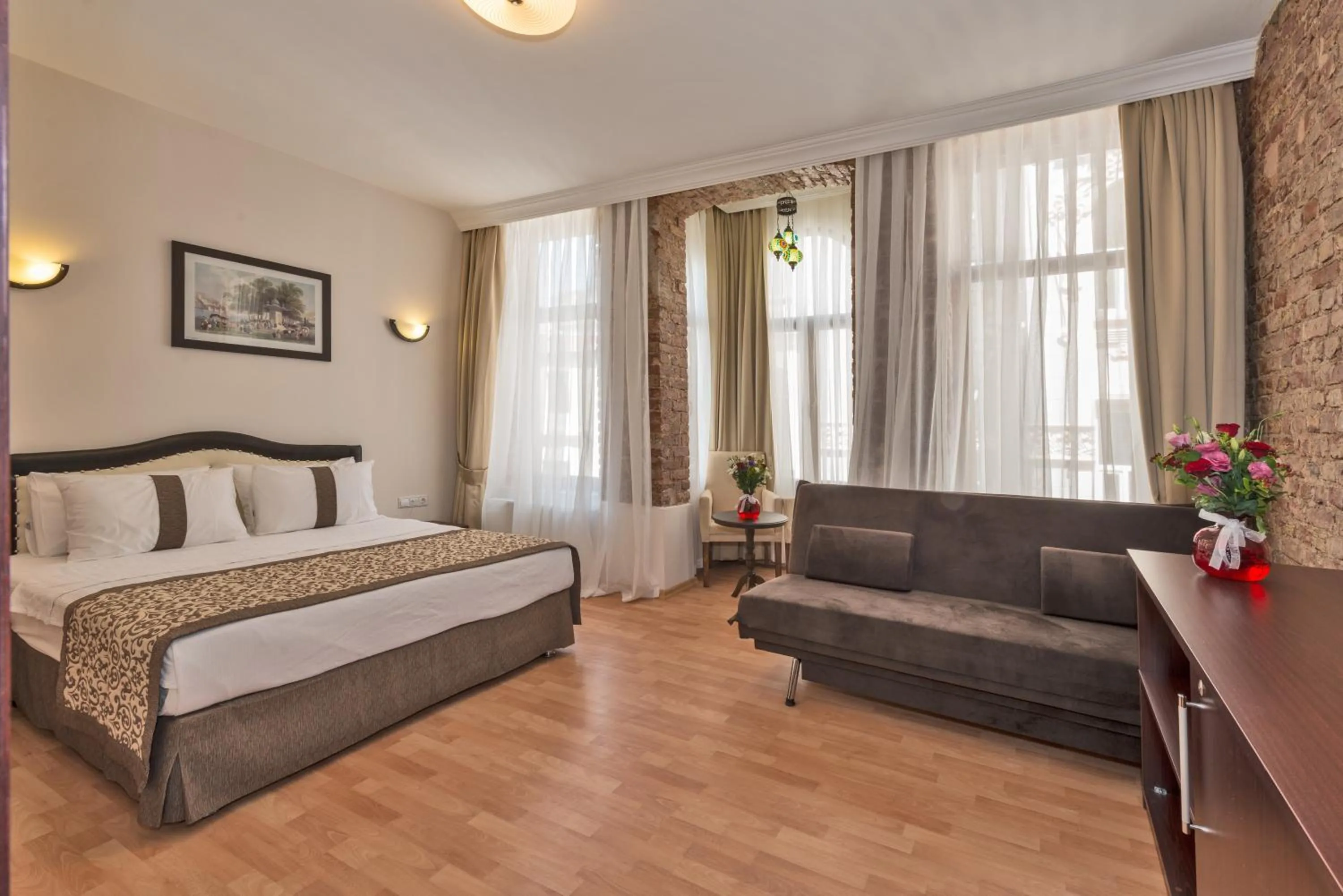 Photo of the whole room, Bed in Taxim Hotel Marin