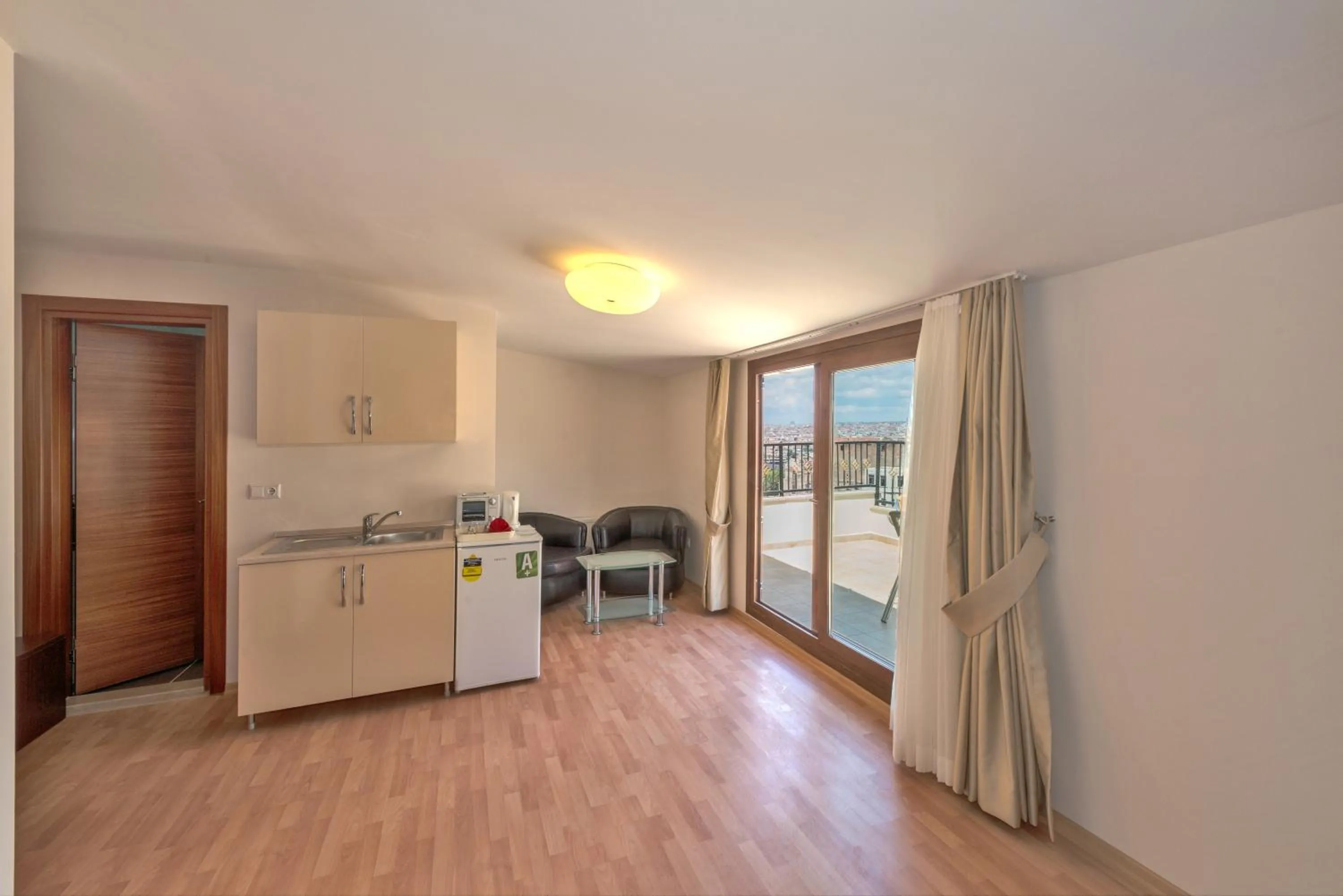 Coffee/tea facilities in Taxim Hotel Marin