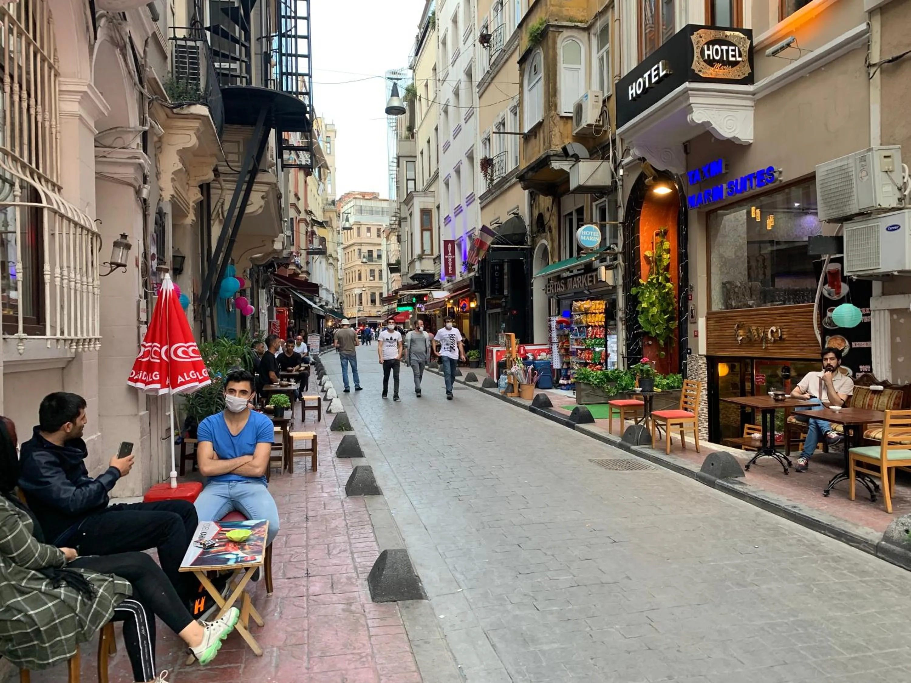 Facade/entrance in Taxim Hotel Marin