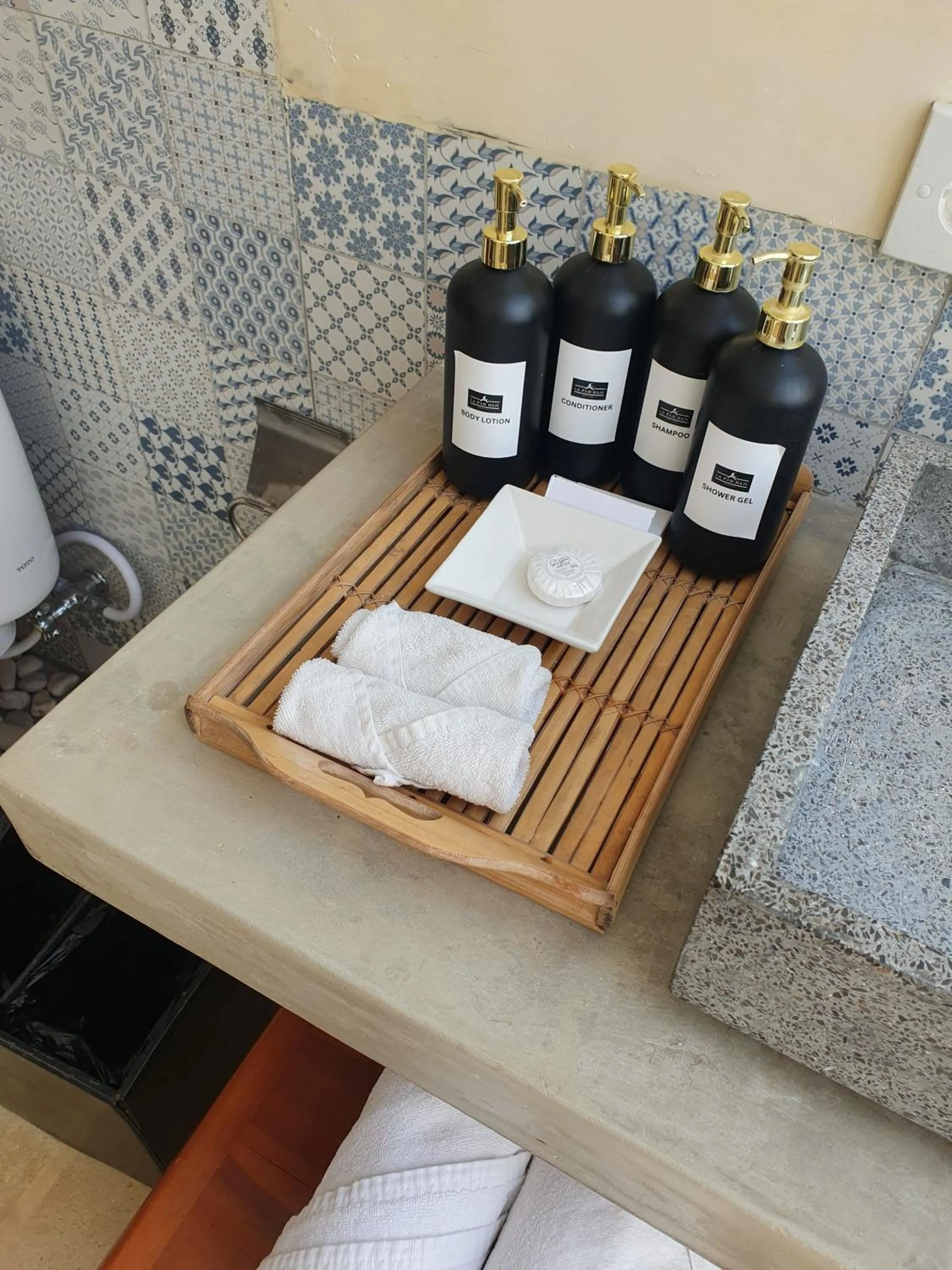 Toilet in La Pan Nam Exotic Villas and Spa