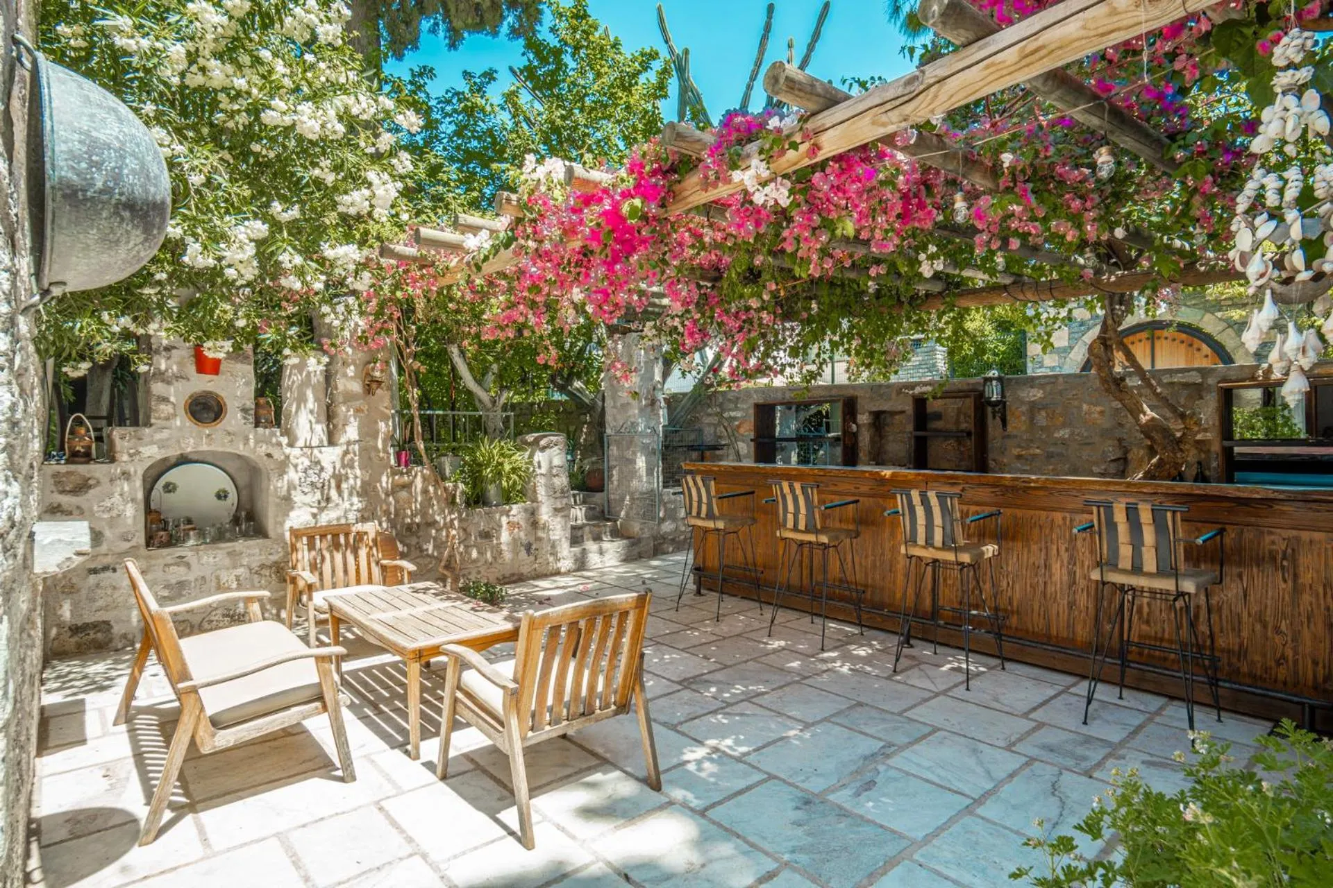 Property building in Ha La Bodrum