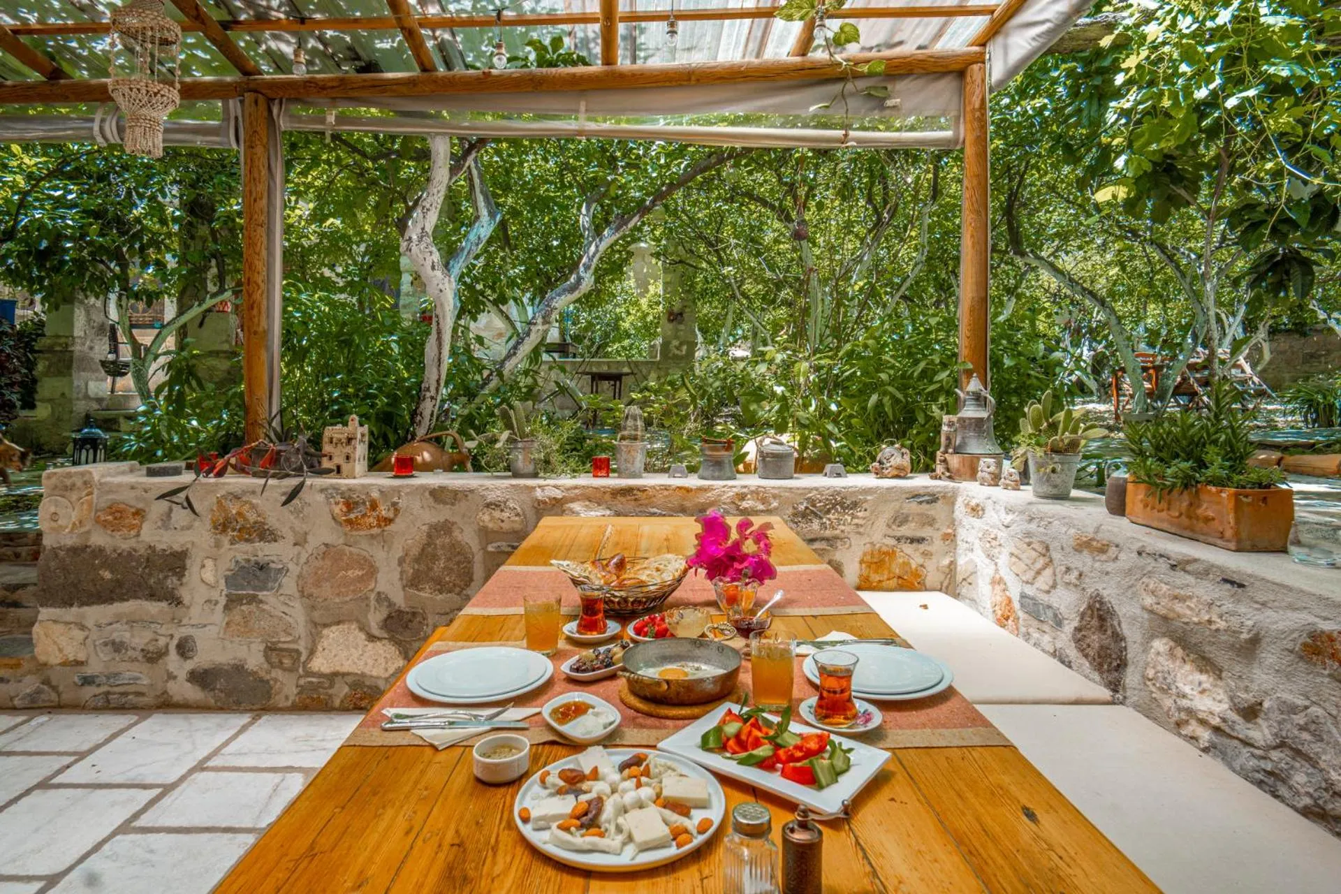 Spring in Ha La Bodrum