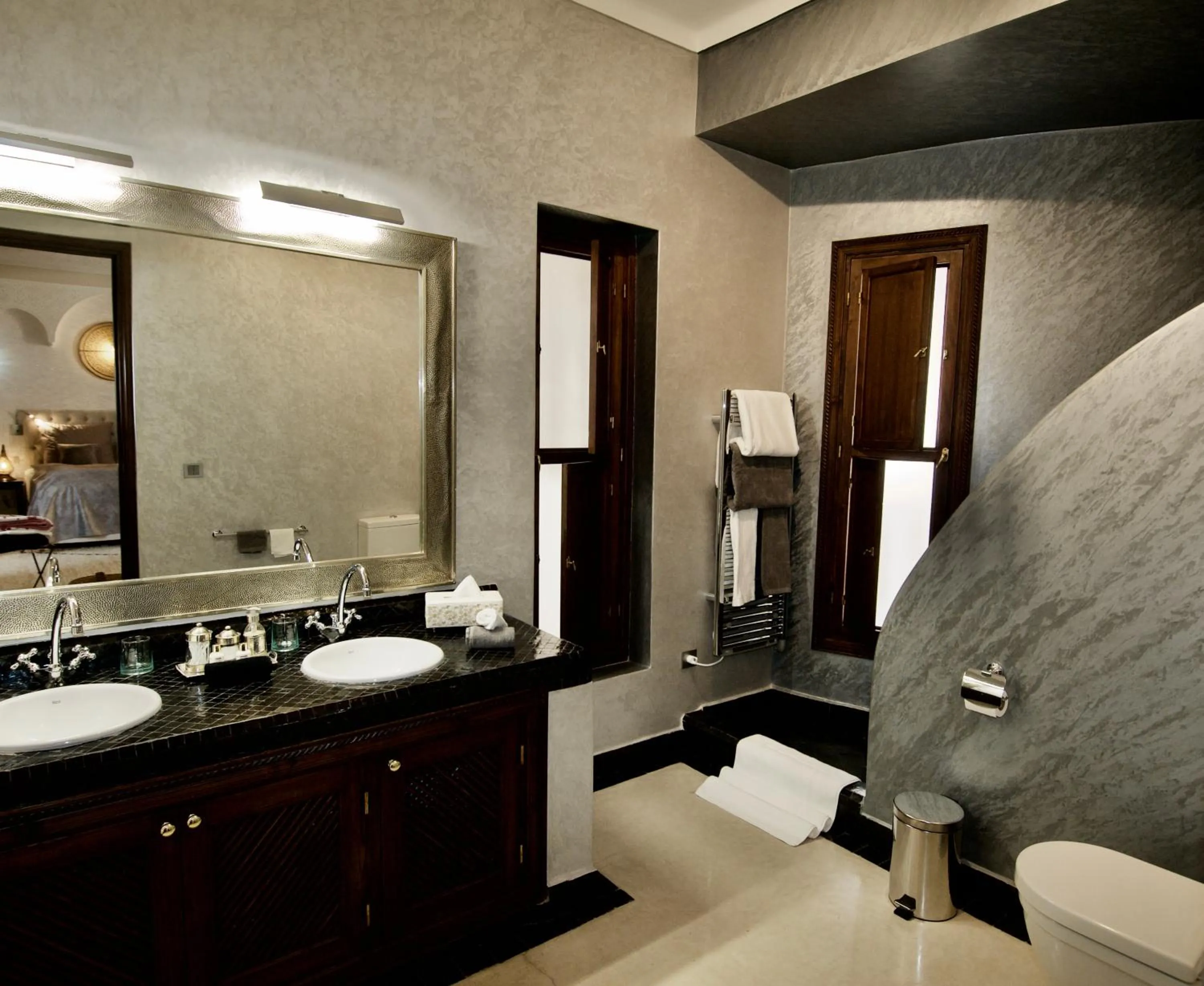 Bathroom in La Claire Fontaine