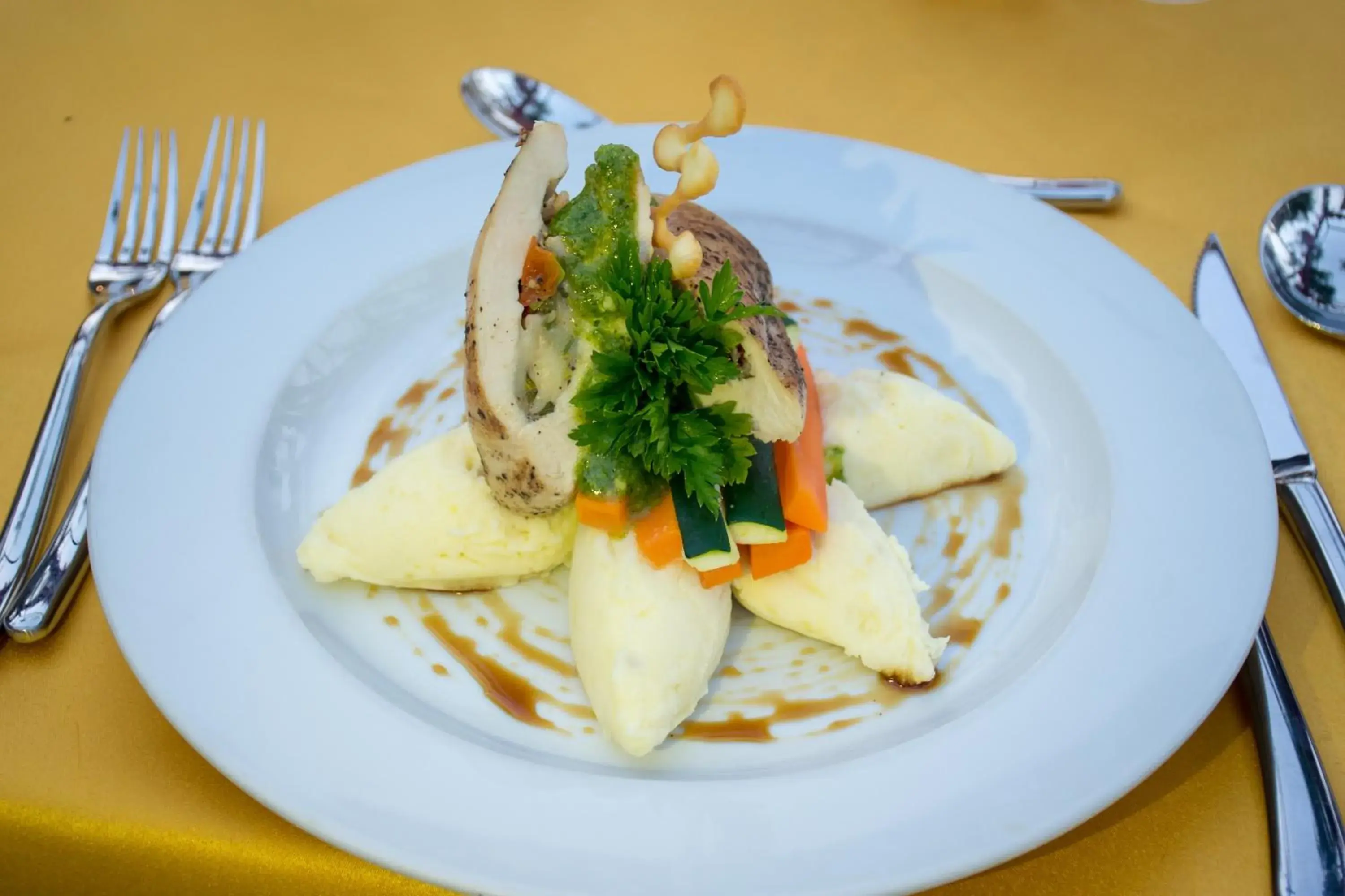 Restaurant/places to eat in Kena Beach Hotel Restaurant/places to eat in Kena Beach Hotel