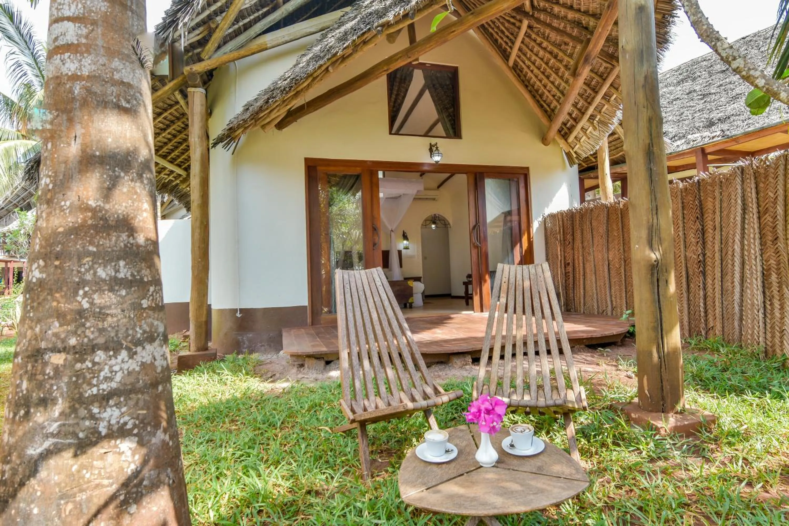 Garden in Kena Beach Hotel