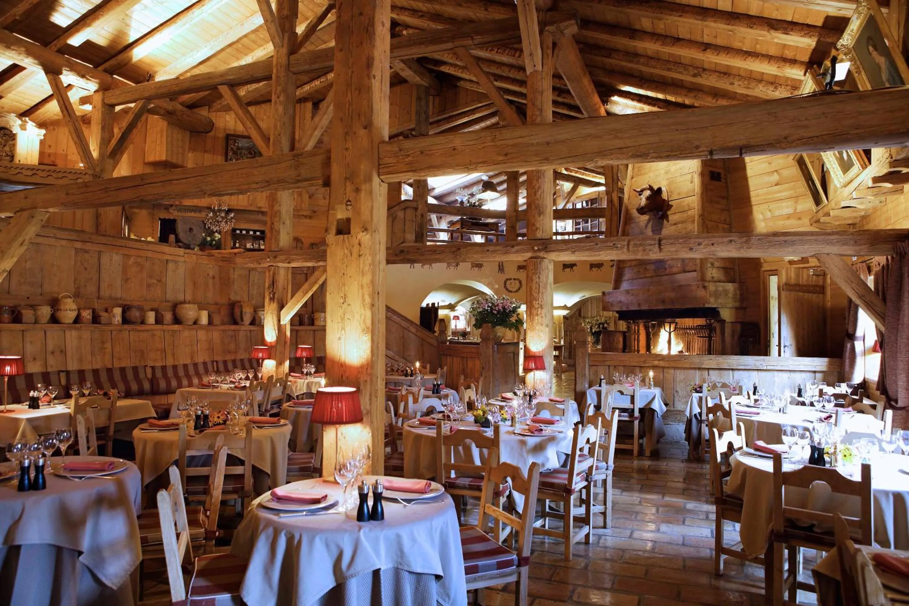 Restaurant/places to eat in Les Fermes de Marie