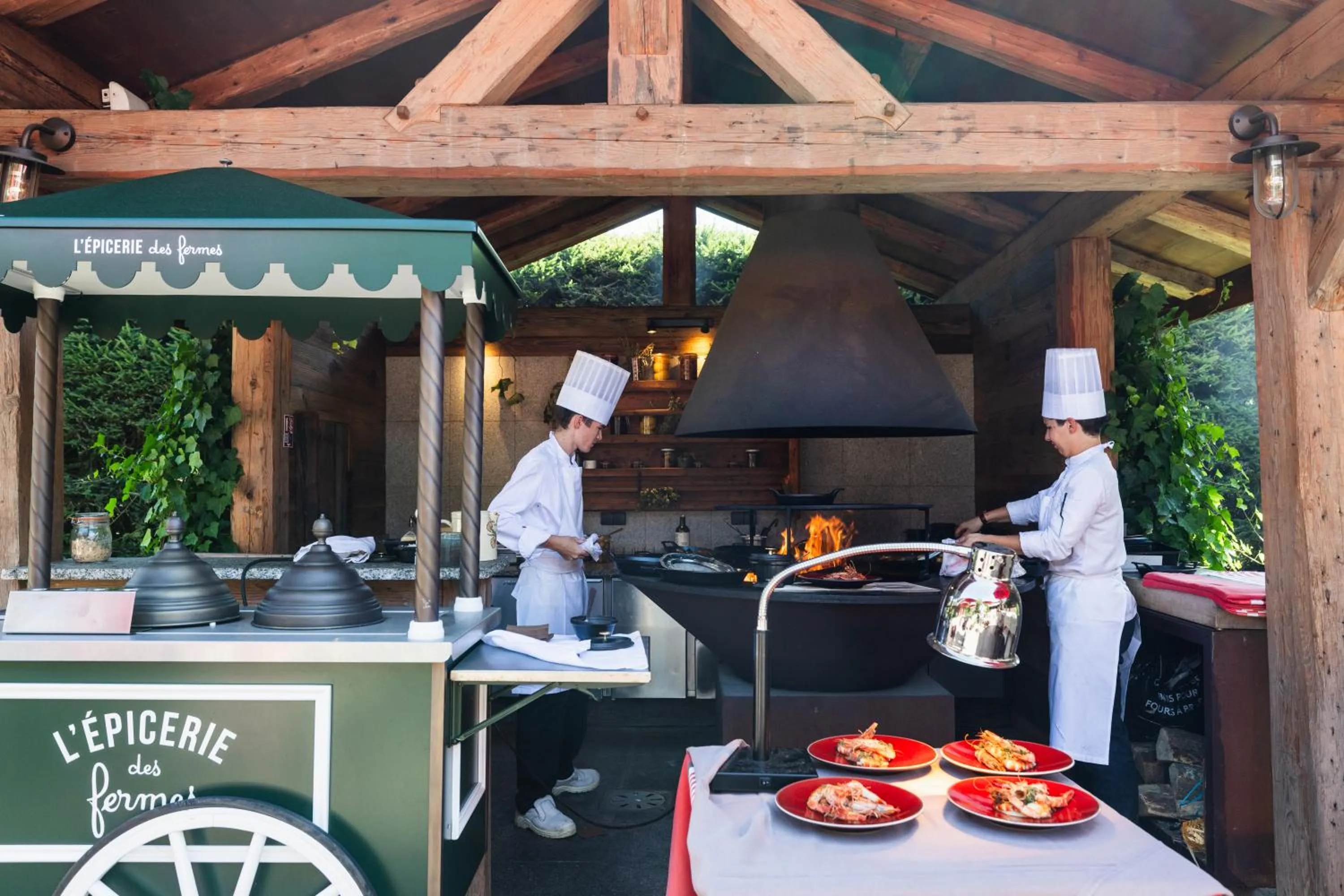 Restaurant/places to eat in Les Fermes de Marie