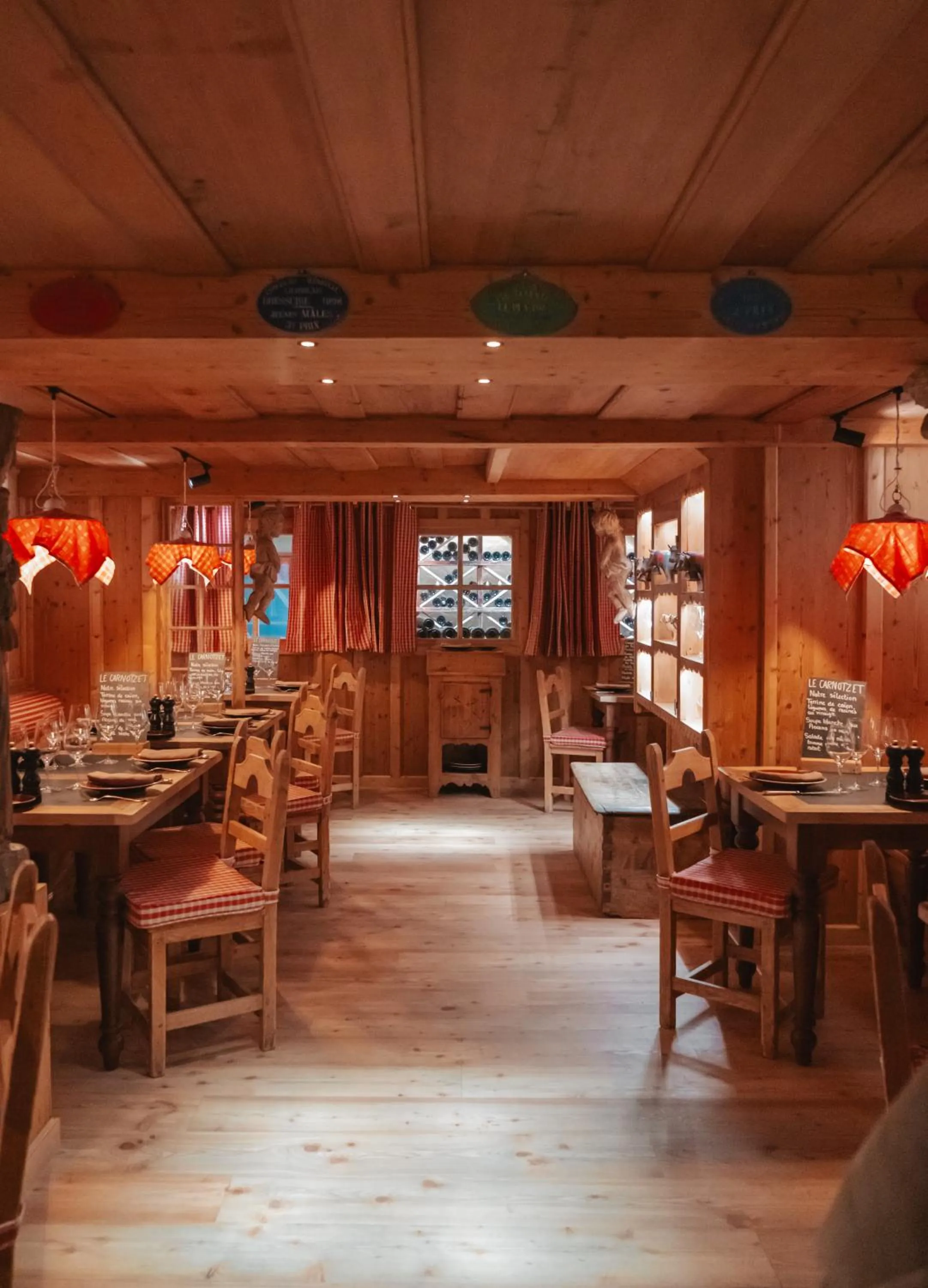 Restaurant/places to eat in Les Fermes de Marie