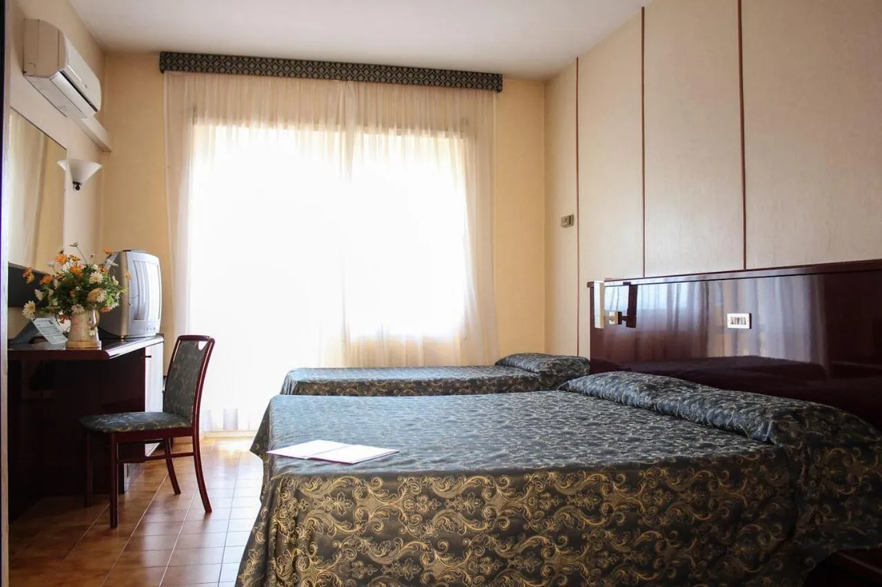 Photo of the whole room in Grand Hotel Dei Cesari Dependance