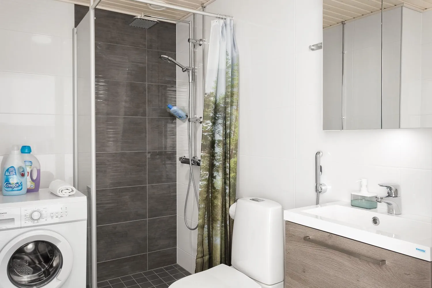 Shower in Hiisi Homes Vantaa Kaivoksela