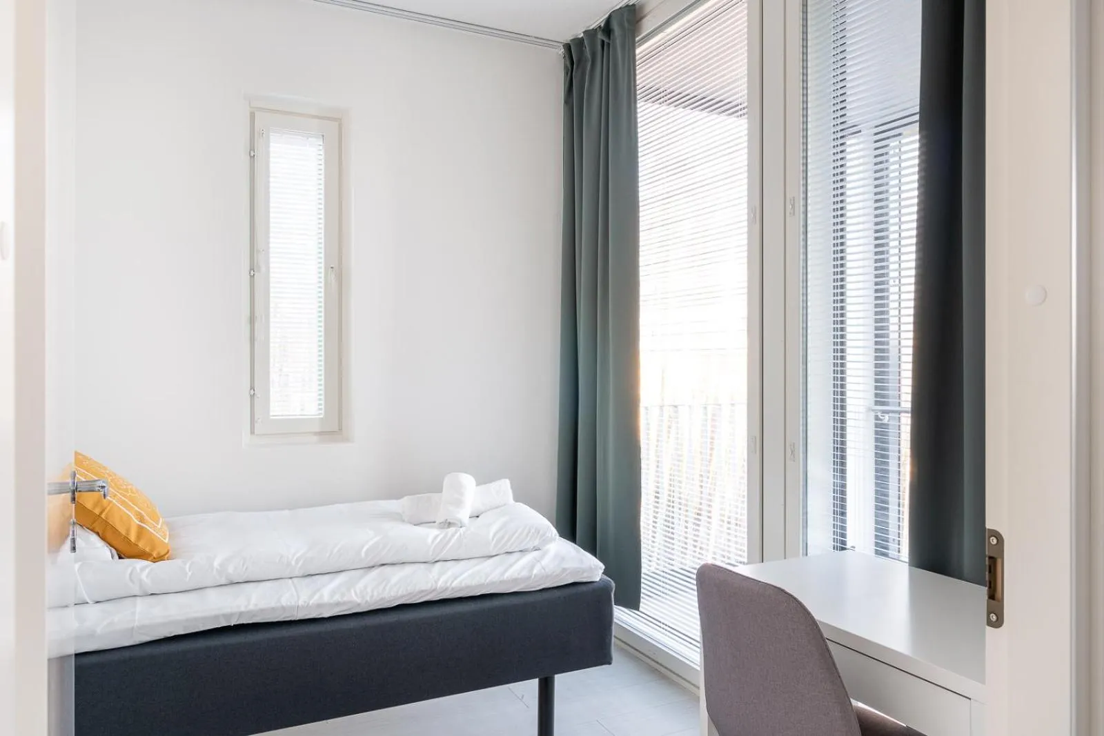 Bedroom, Bed in Hiisi Homes Vantaa Kaivoksela