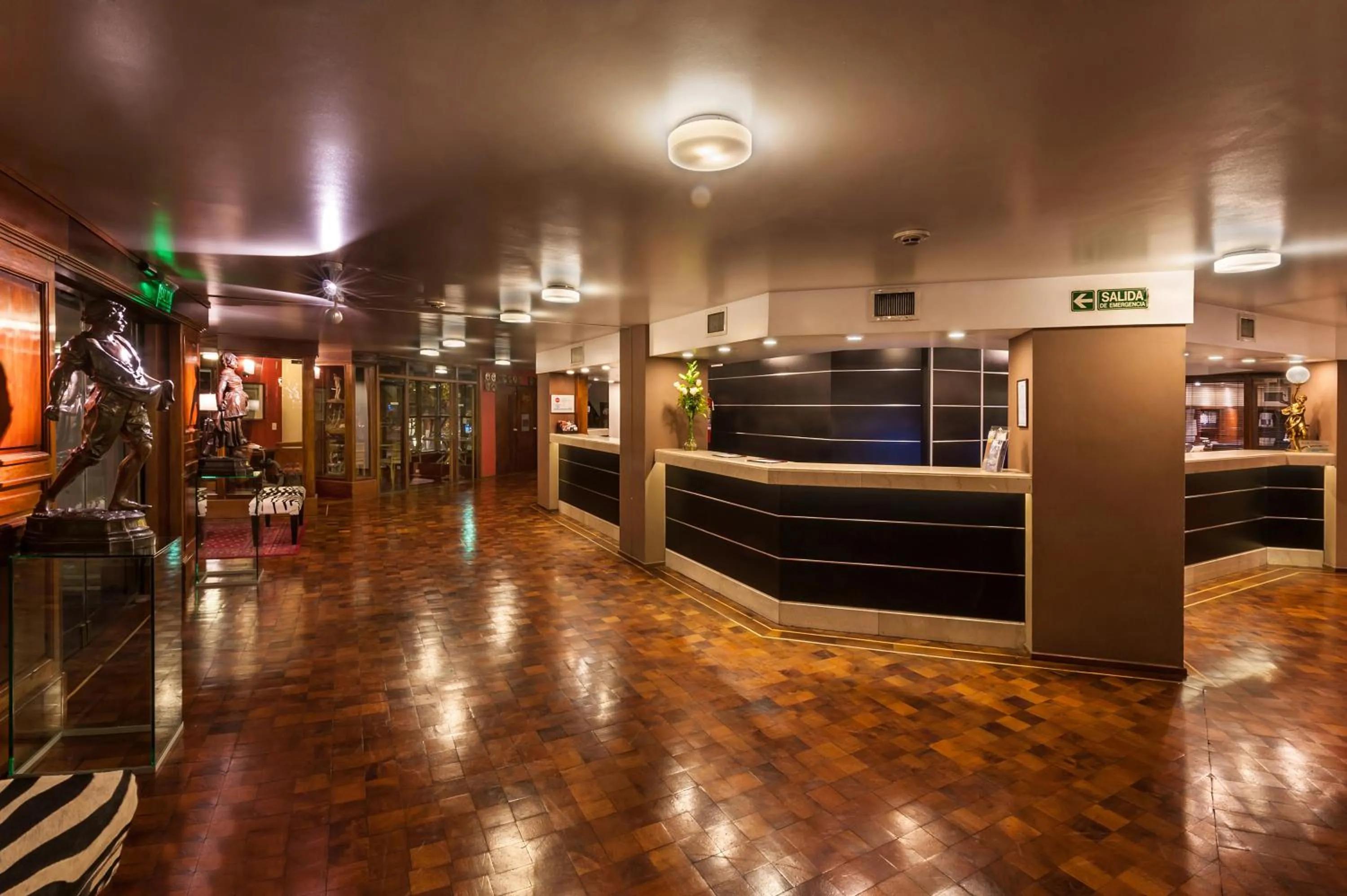 Lobby or reception in Hotel de la Cañada